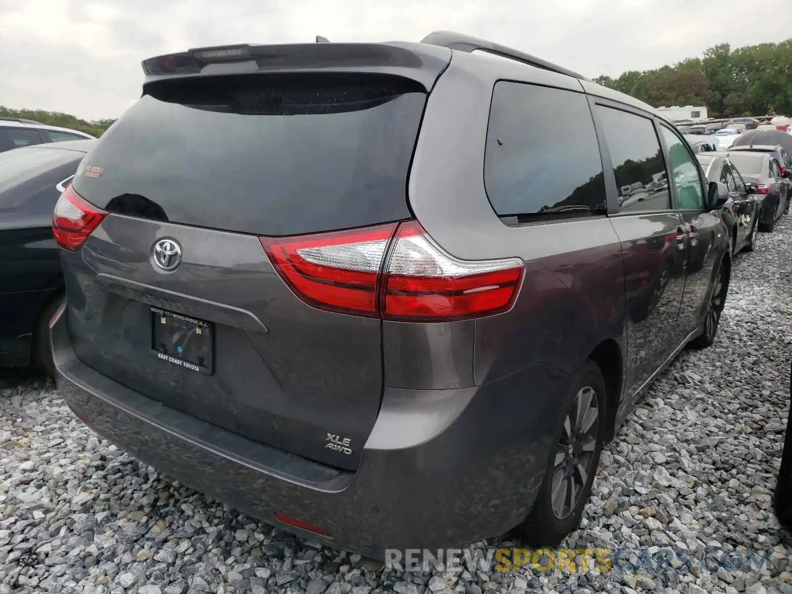 4 Фотография поврежденного автомобиля 5TDDZ3DC6KS225374 TOYOTA SIENNA 2019