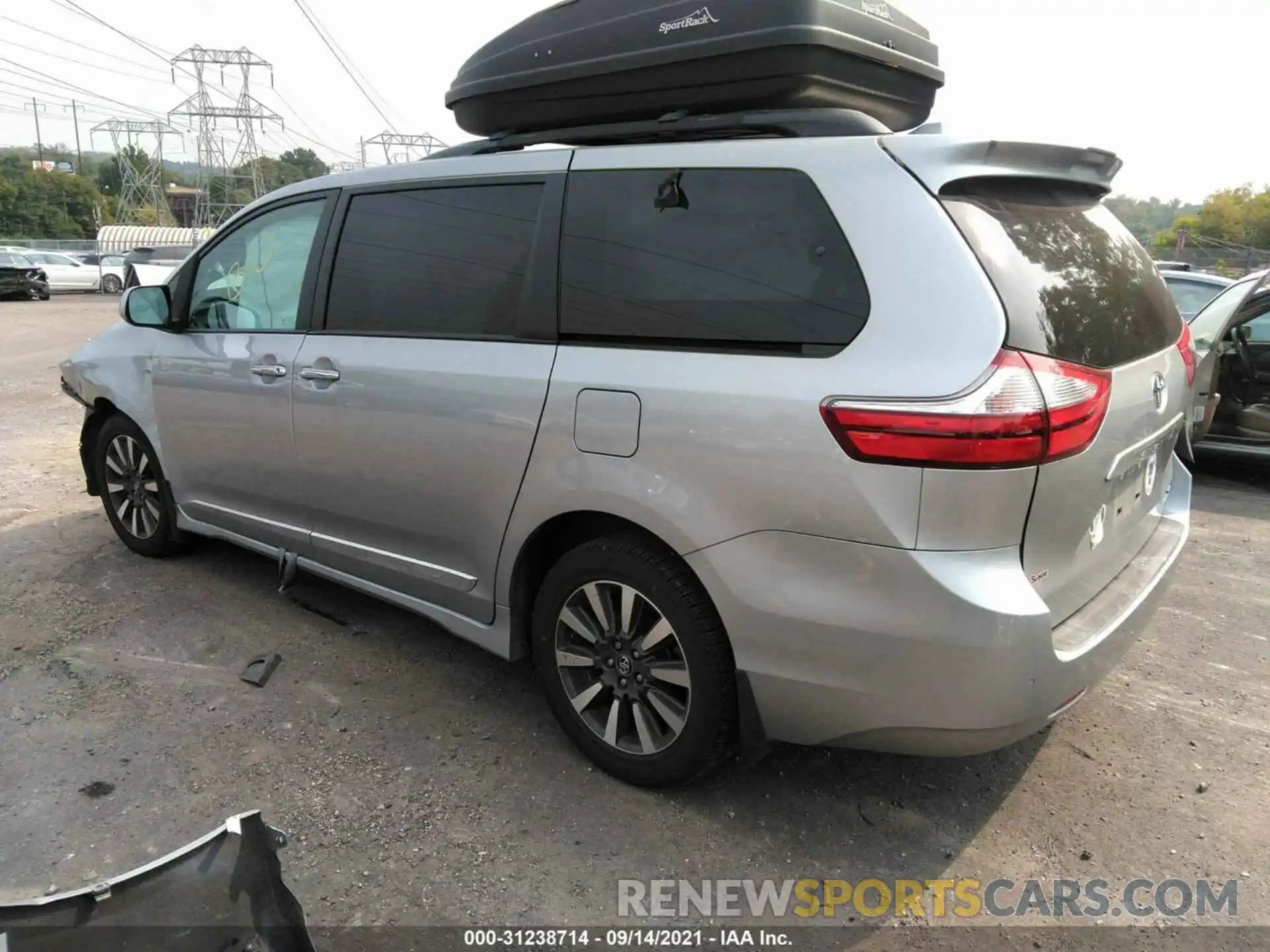 3 Фотография поврежденного автомобиля 5TDDZ3DC7KS213069 TOYOTA SIENNA 2019