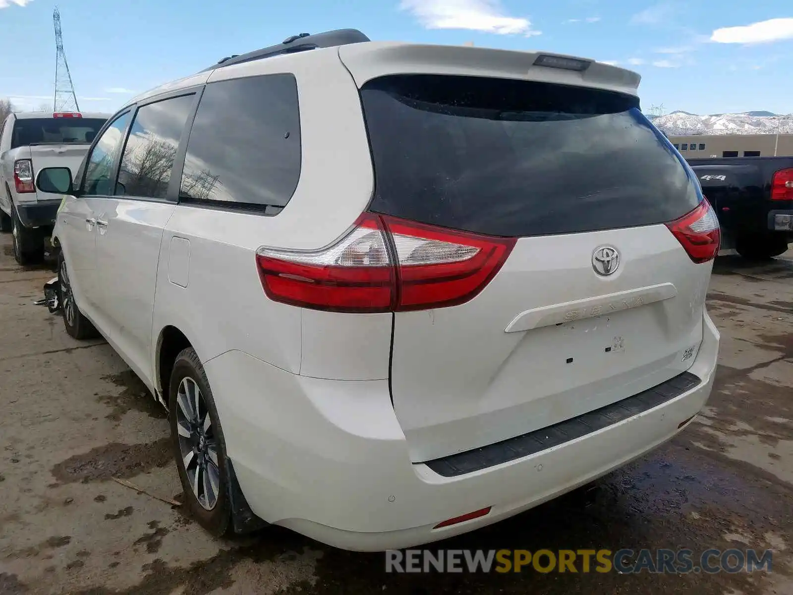 3 Фотография поврежденного автомобиля 5TDDZ3DC7KS216070 TOYOTA SIENNA 2019