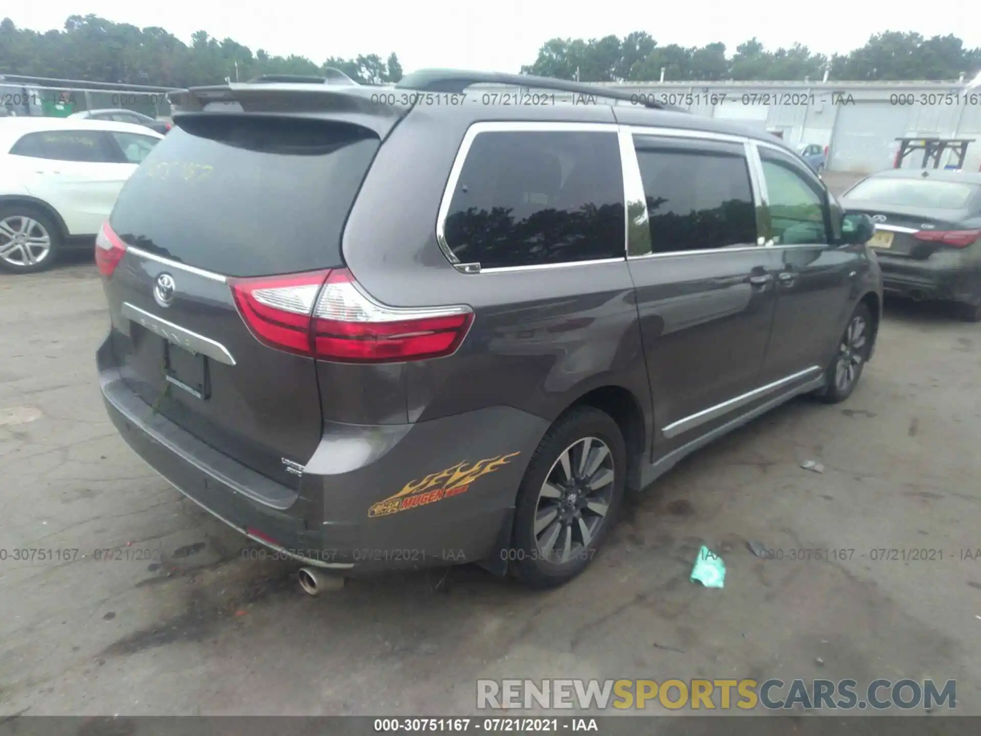 4 Фотография поврежденного автомобиля 5TDDZ3DC7KS220832 TOYOTA SIENNA 2019