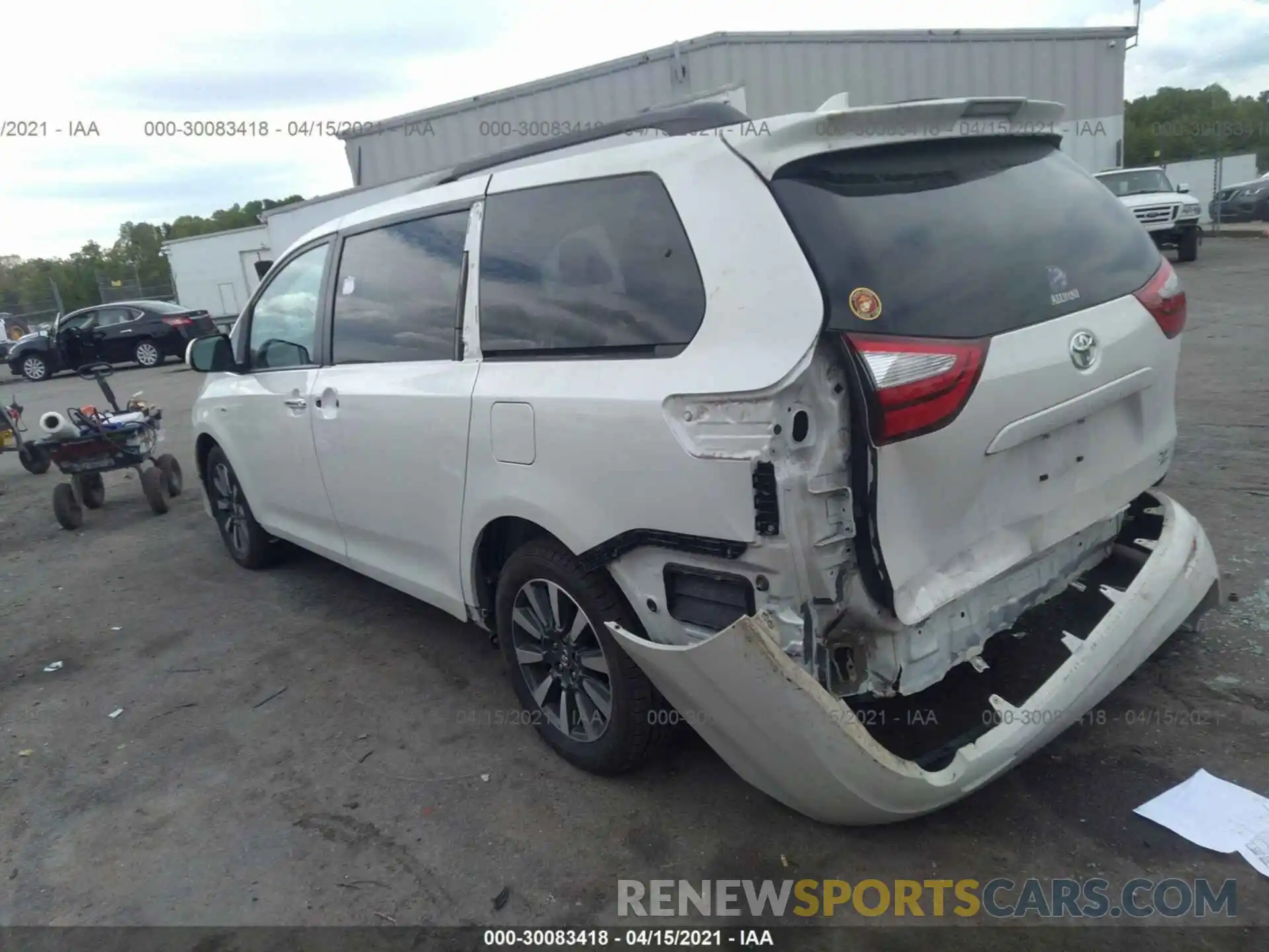 3 Фотография поврежденного автомобиля 5TDDZ3DC8KS213016 TOYOTA SIENNA 2019