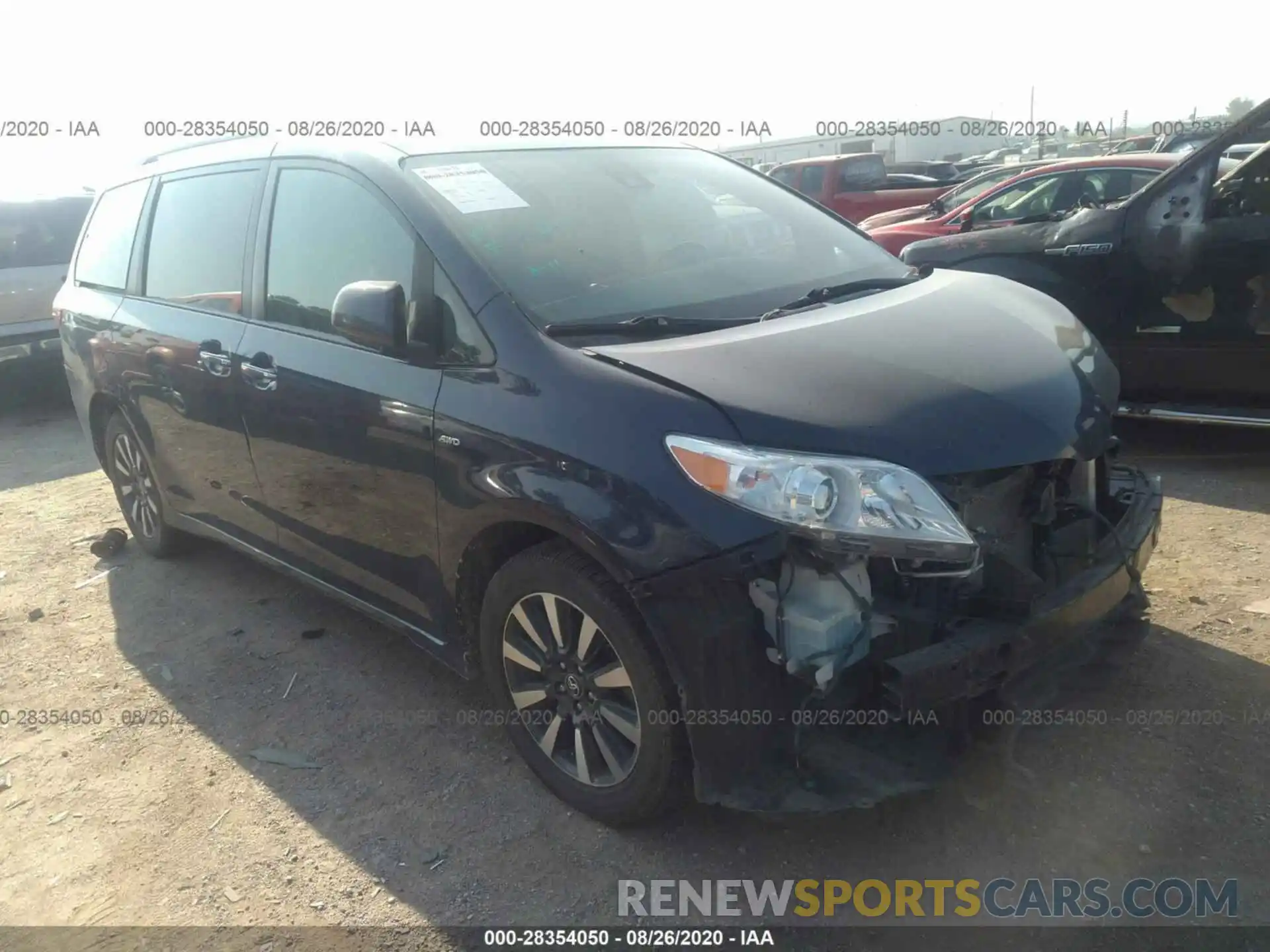 1 Photograph of a damaged car 5TDDZ3DC8KS220497 TOYOTA SIENNA 2019