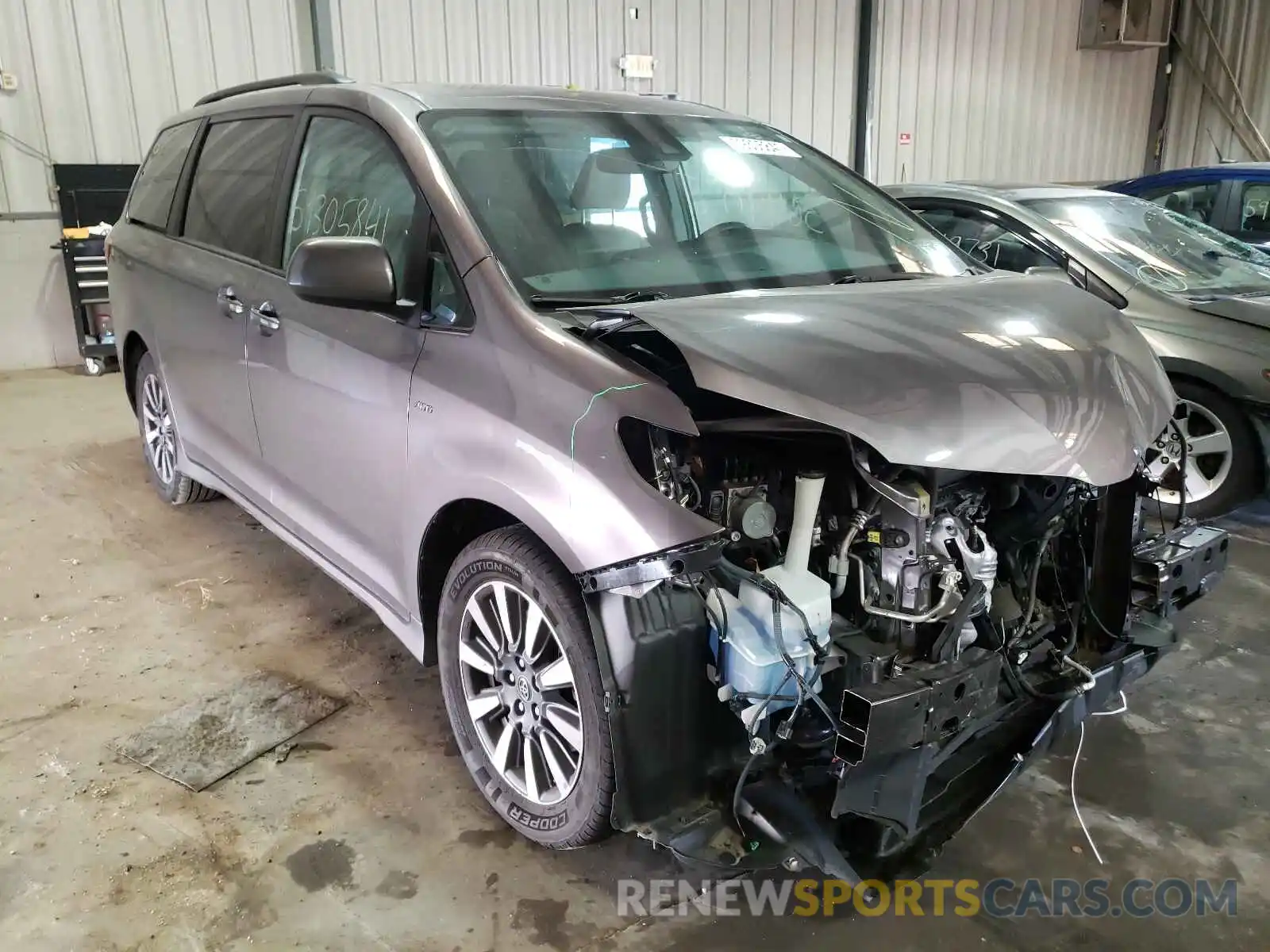 1 Photograph of a damaged car 5TDDZ3DC8KS222850 TOYOTA SIENNA 2019