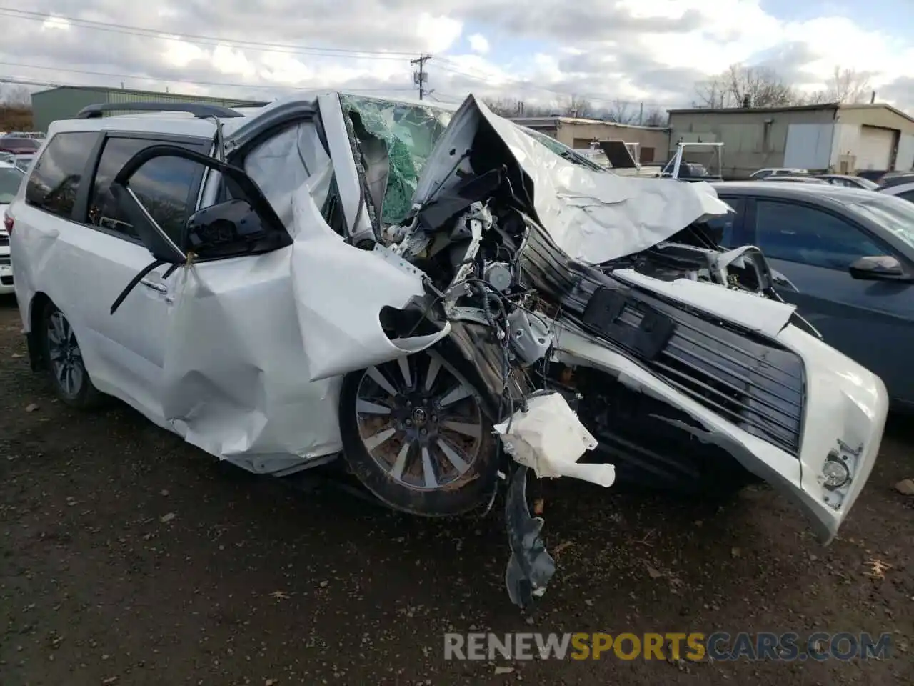 9 Photograph of a damaged car 5TDDZ3DC8KS225327 TOYOTA SIENNA 2019