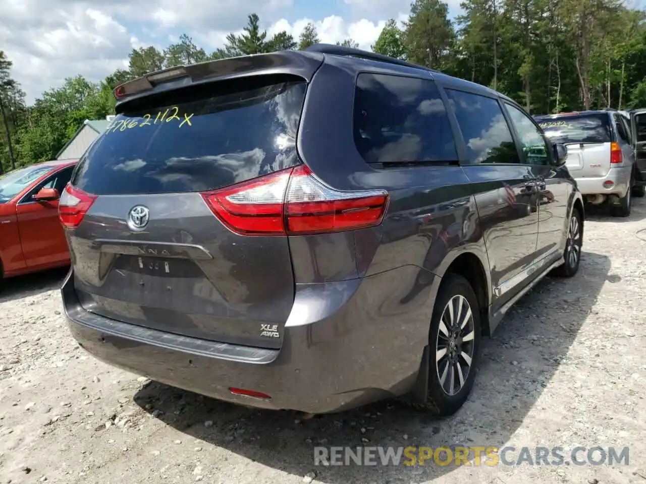 4 Фотография поврежденного автомобиля 5TDDZ3DC8KS226946 TOYOTA SIENNA 2019