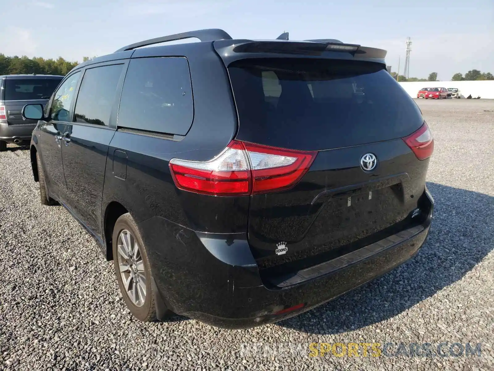 3 Фотография поврежденного автомобиля 5TDDZ3DC9KS212537 TOYOTA SIENNA 2019