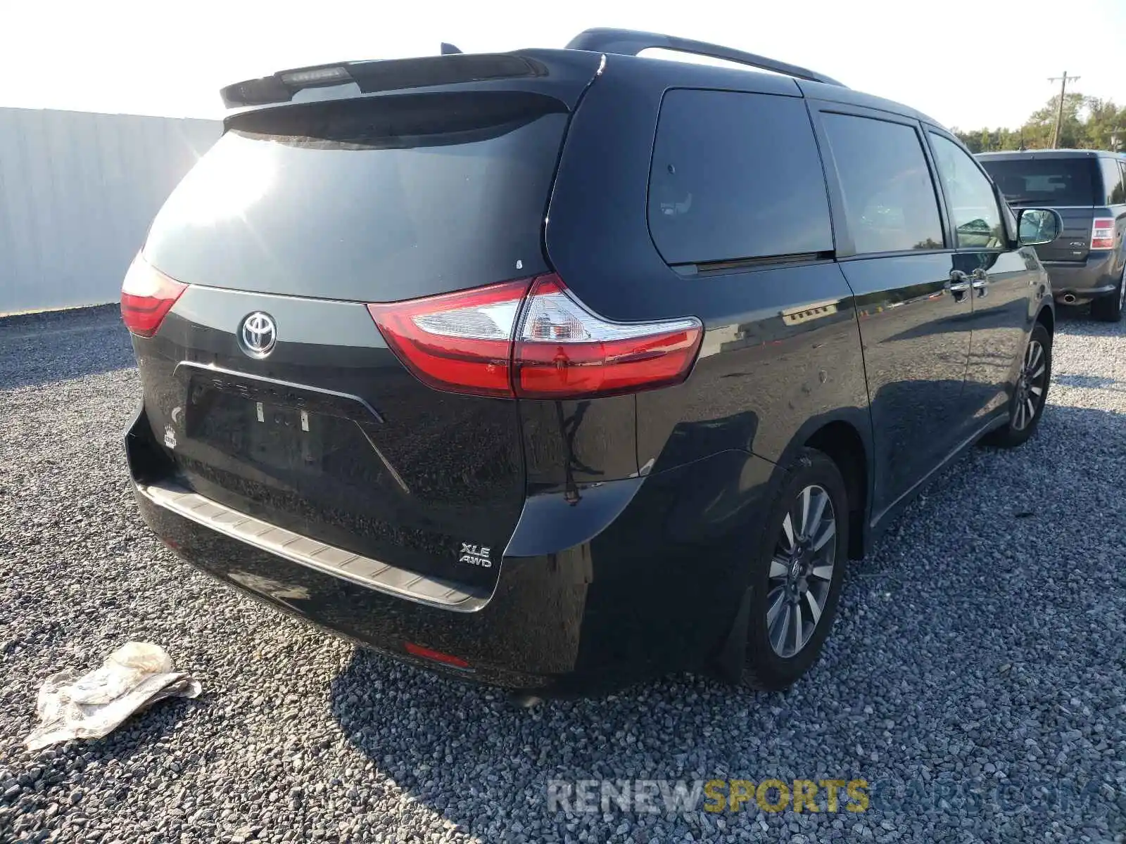 4 Фотография поврежденного автомобиля 5TDDZ3DC9KS212537 TOYOTA SIENNA 2019