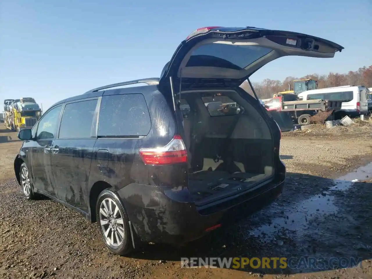 3 Фотография поврежденного автомобиля 5TDDZ3DC9KS217060 TOYOTA SIENNA 2019