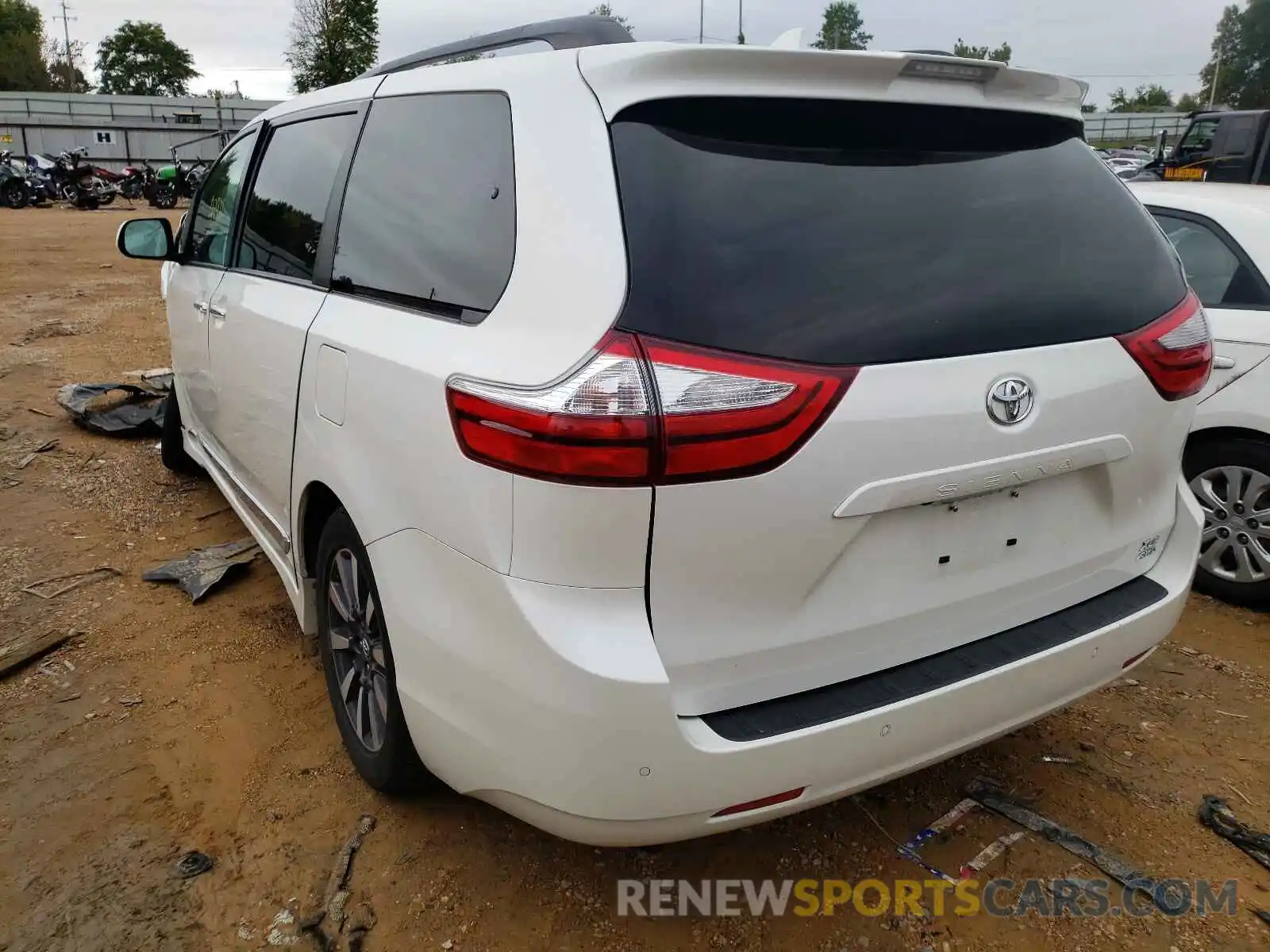 3 Фотография поврежденного автомобиля 5TDDZ3DC9KS220220 TOYOTA SIENNA 2019