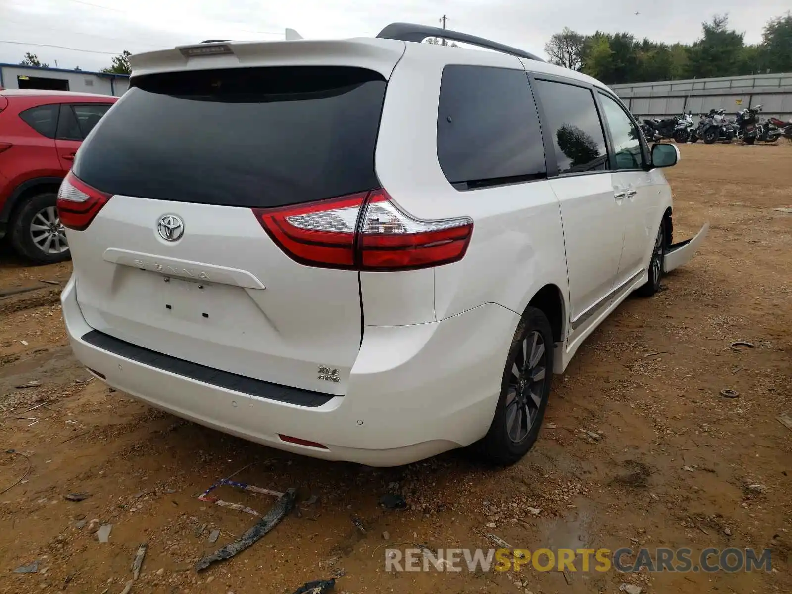 4 Фотография поврежденного автомобиля 5TDDZ3DC9KS220220 TOYOTA SIENNA 2019