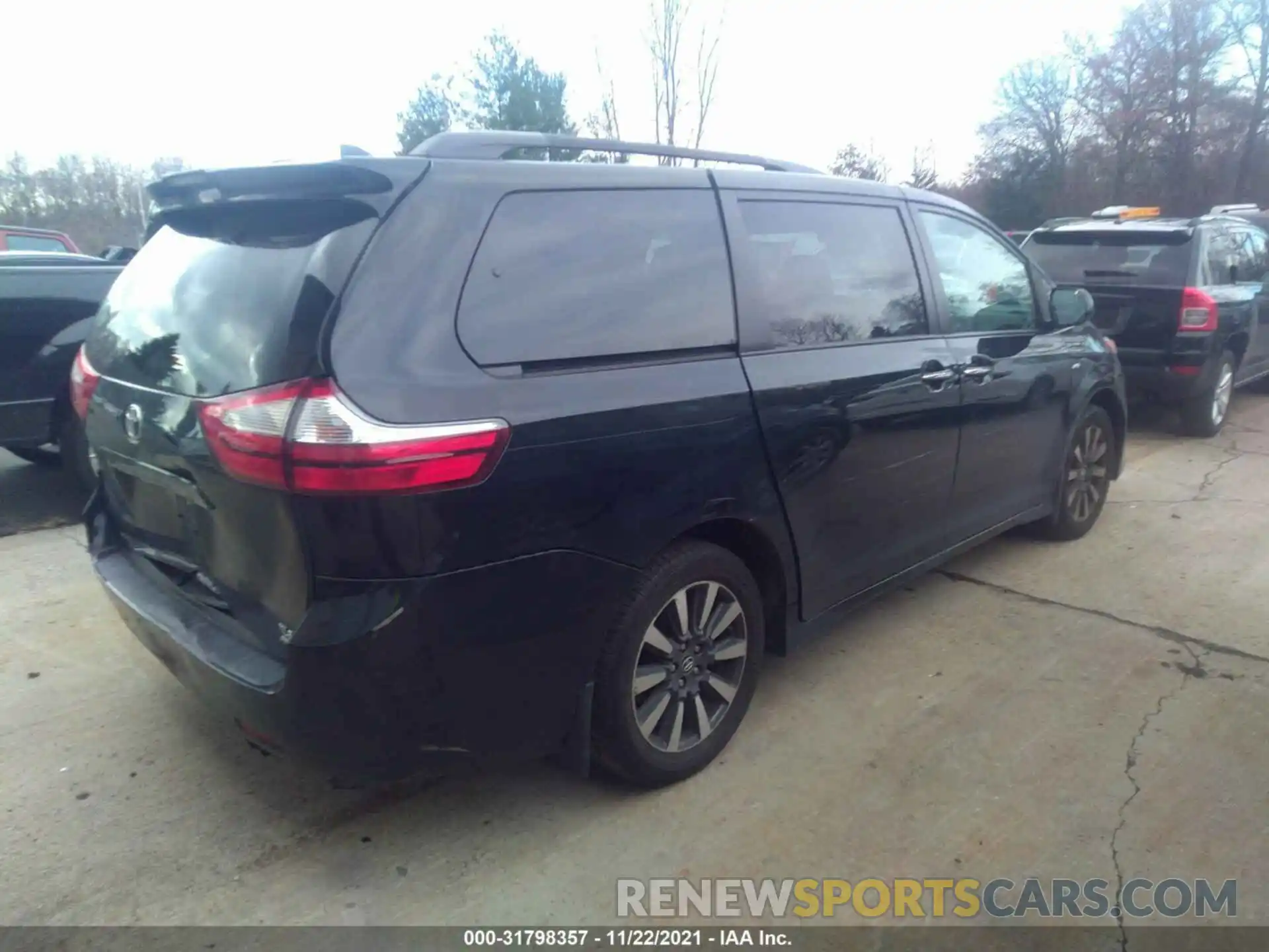 4 Фотография поврежденного автомобиля 5TDDZ3DC9KS221657 TOYOTA SIENNA 2019