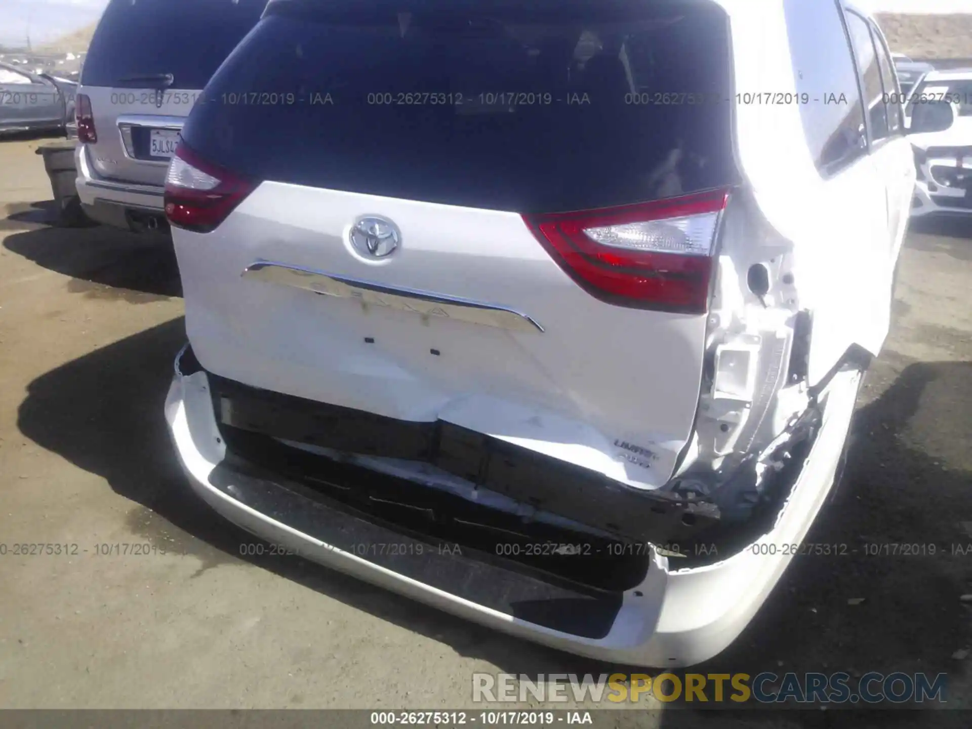 6 Photograph of a damaged car 5TDDZ3DCXKS221697 TOYOTA SIENNA 2019