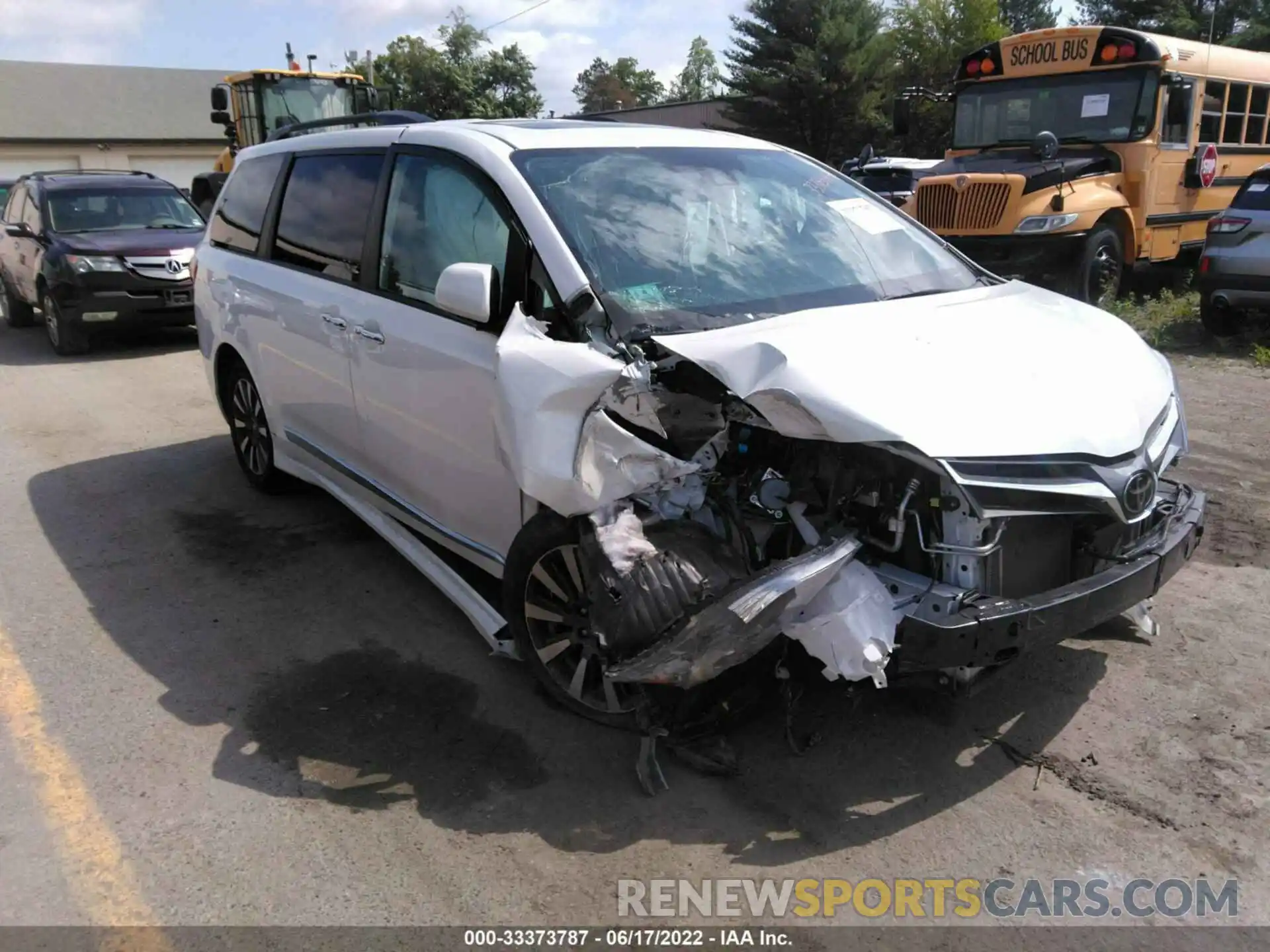 1 Photograph of a damaged car 5TDDZ3DCXKS222204 TOYOTA SIENNA 2019