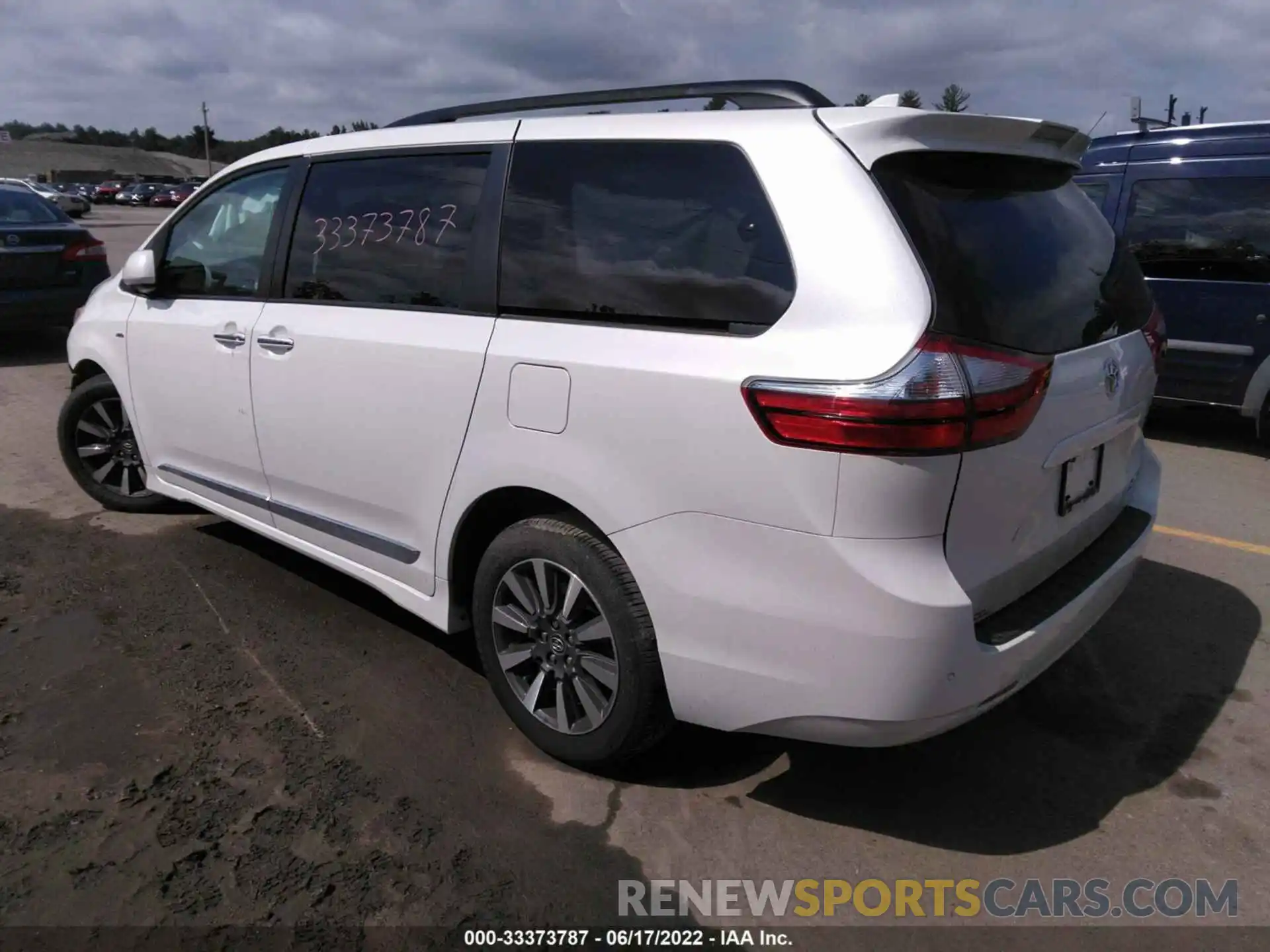 3 Фотография поврежденного автомобиля 5TDDZ3DCXKS222204 TOYOTA SIENNA 2019