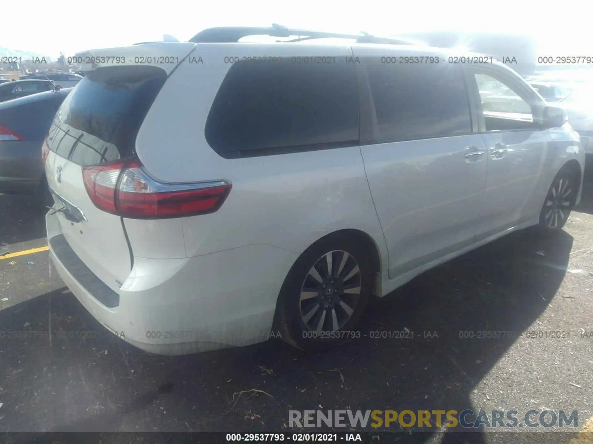 4 Фотография поврежденного автомобиля 5TDDZ3DCXKS223403 TOYOTA SIENNA 2019