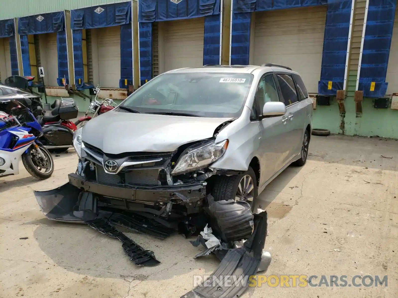 2 Фотография поврежденного автомобиля 5TDDZ3DCXKS226575 TOYOTA SIENNA 2019