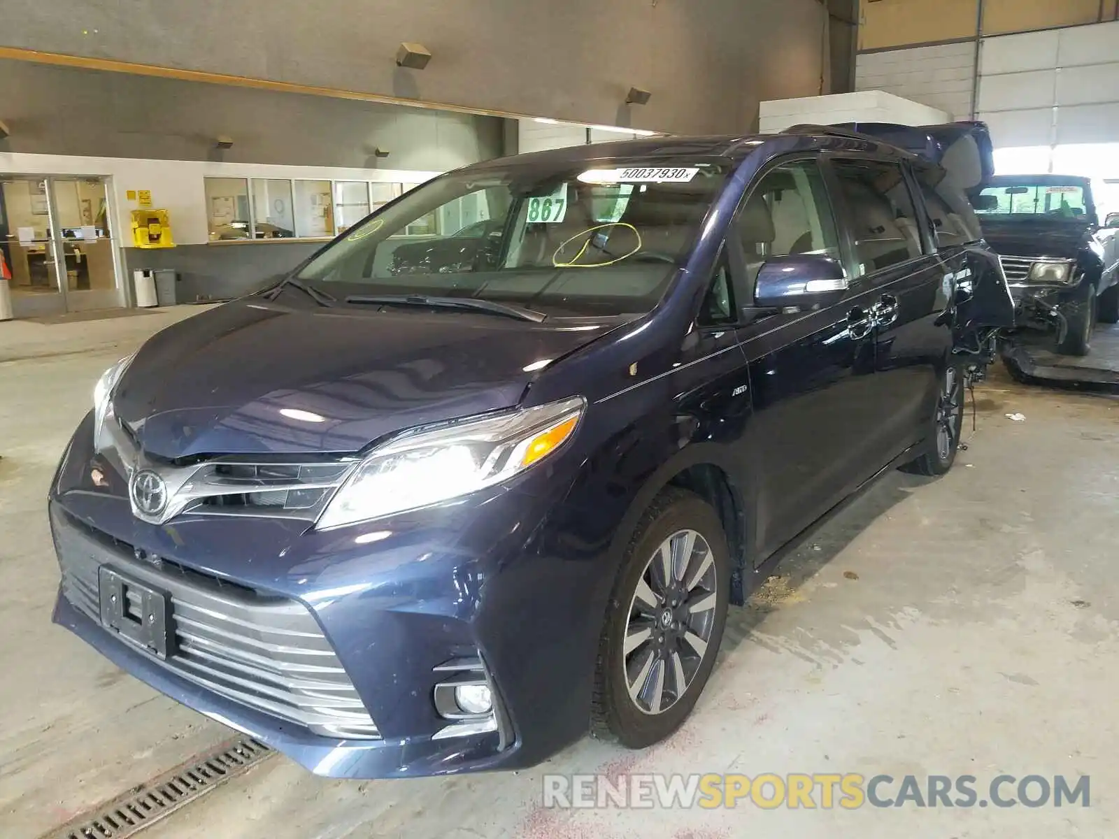 2 Photograph of a damaged car 5TDDZ3DCXKS227872 TOYOTA SIENNA 2019