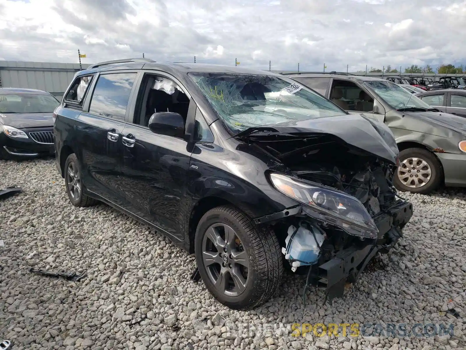 1 Photograph of a damaged car 5TDEZ3DC3KS212327 TOYOTA SIENNA 2019