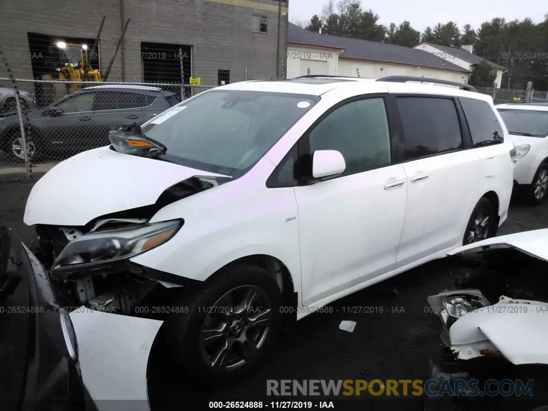 2 Photograph of a damaged car 5TDEZ3DC4KS212711 TOYOTA SIENNA 2019