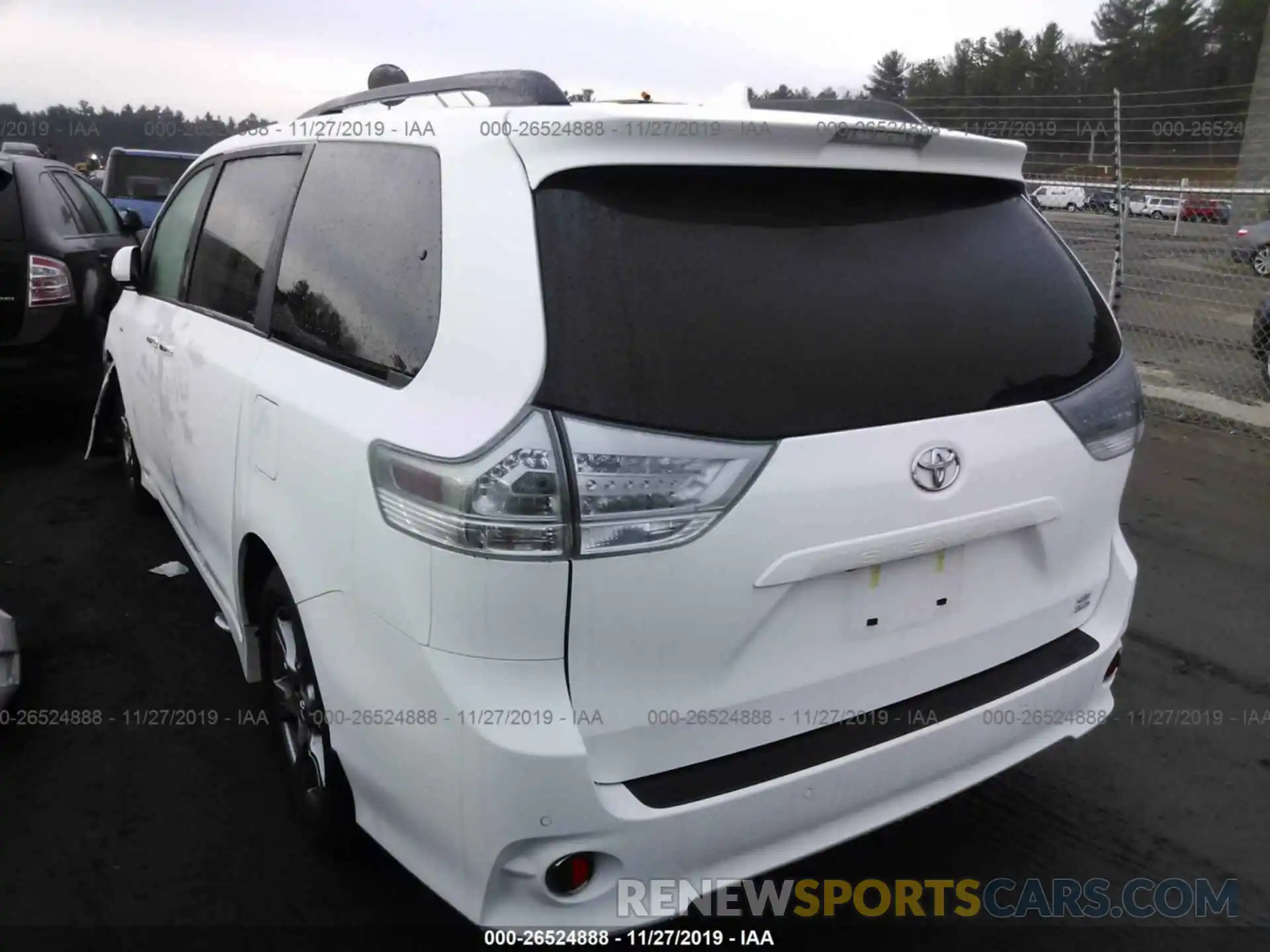 3 Фотография поврежденного автомобиля 5TDEZ3DC4KS212711 TOYOTA SIENNA 2019