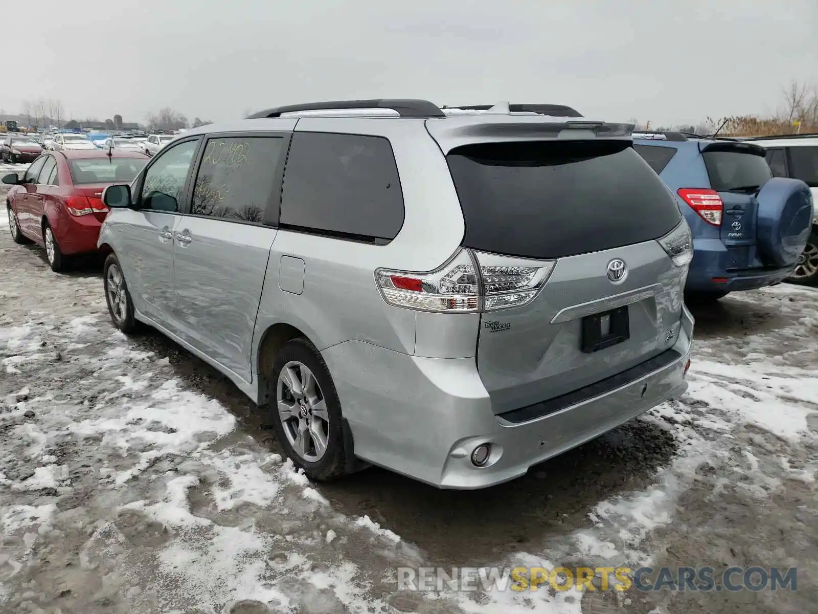 3 Фотография поврежденного автомобиля 5TDEZ3DC5KS213382 TOYOTA SIENNA 2019