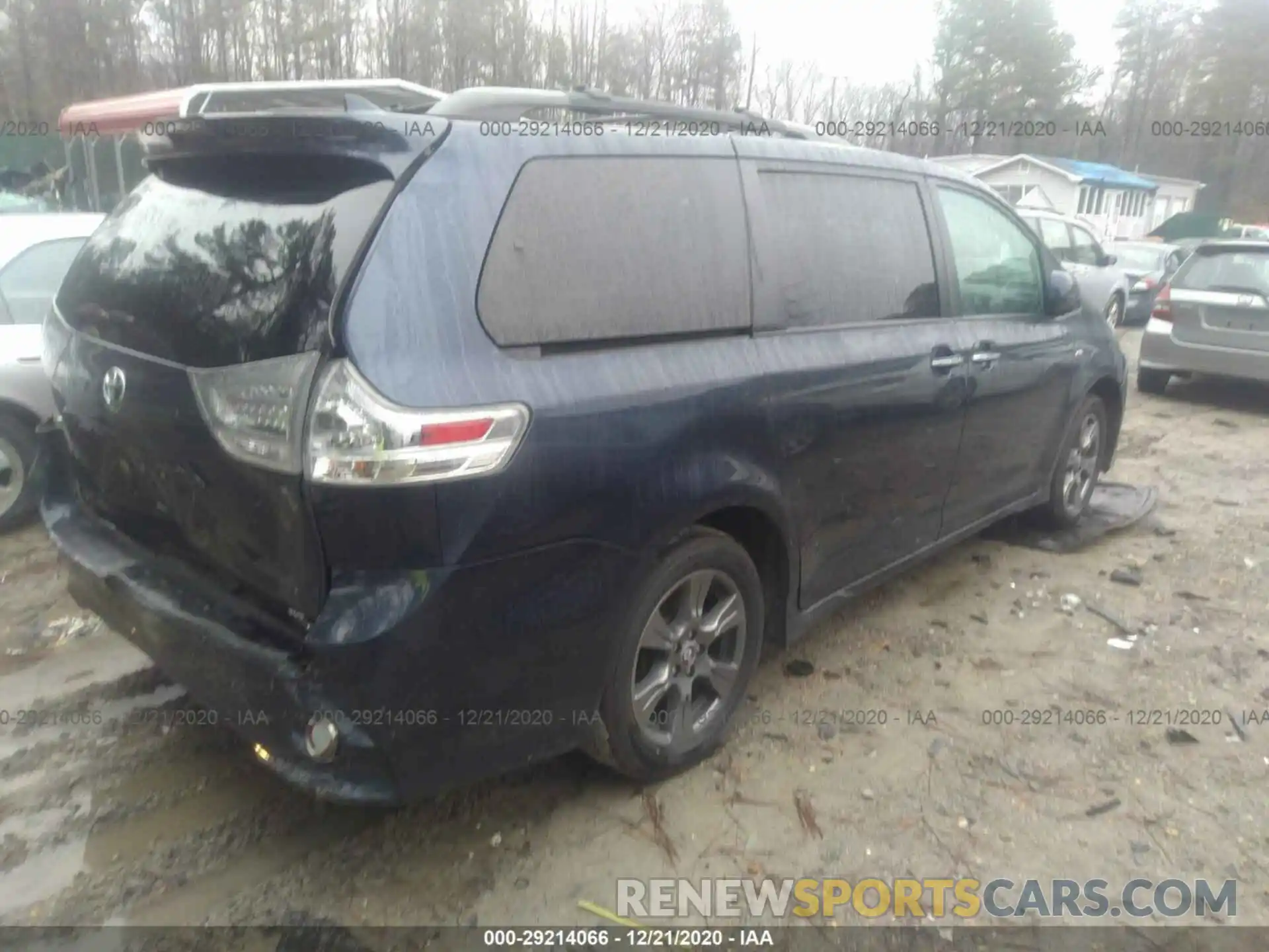 4 Фотография поврежденного автомобиля 5TDEZ3DC8KS215840 TOYOTA SIENNA 2019