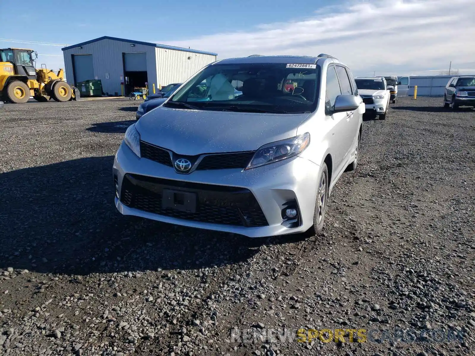 2 Photograph of a damaged car 5TDEZ3DC8KS223579 TOYOTA SIENNA 2019