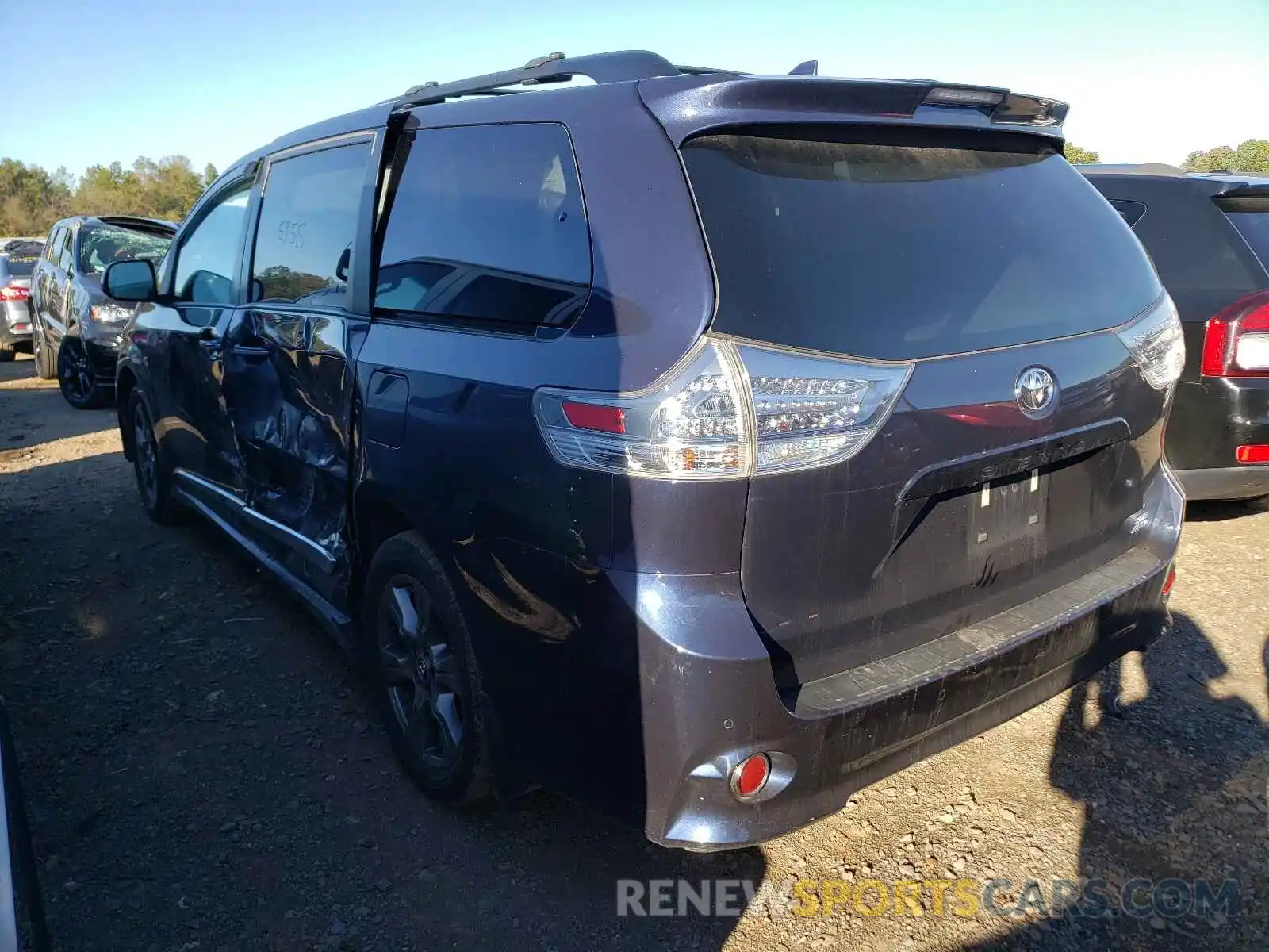 3 Фотография поврежденного автомобиля 5TDEZ3DC9KS214793 TOYOTA SIENNA 2019