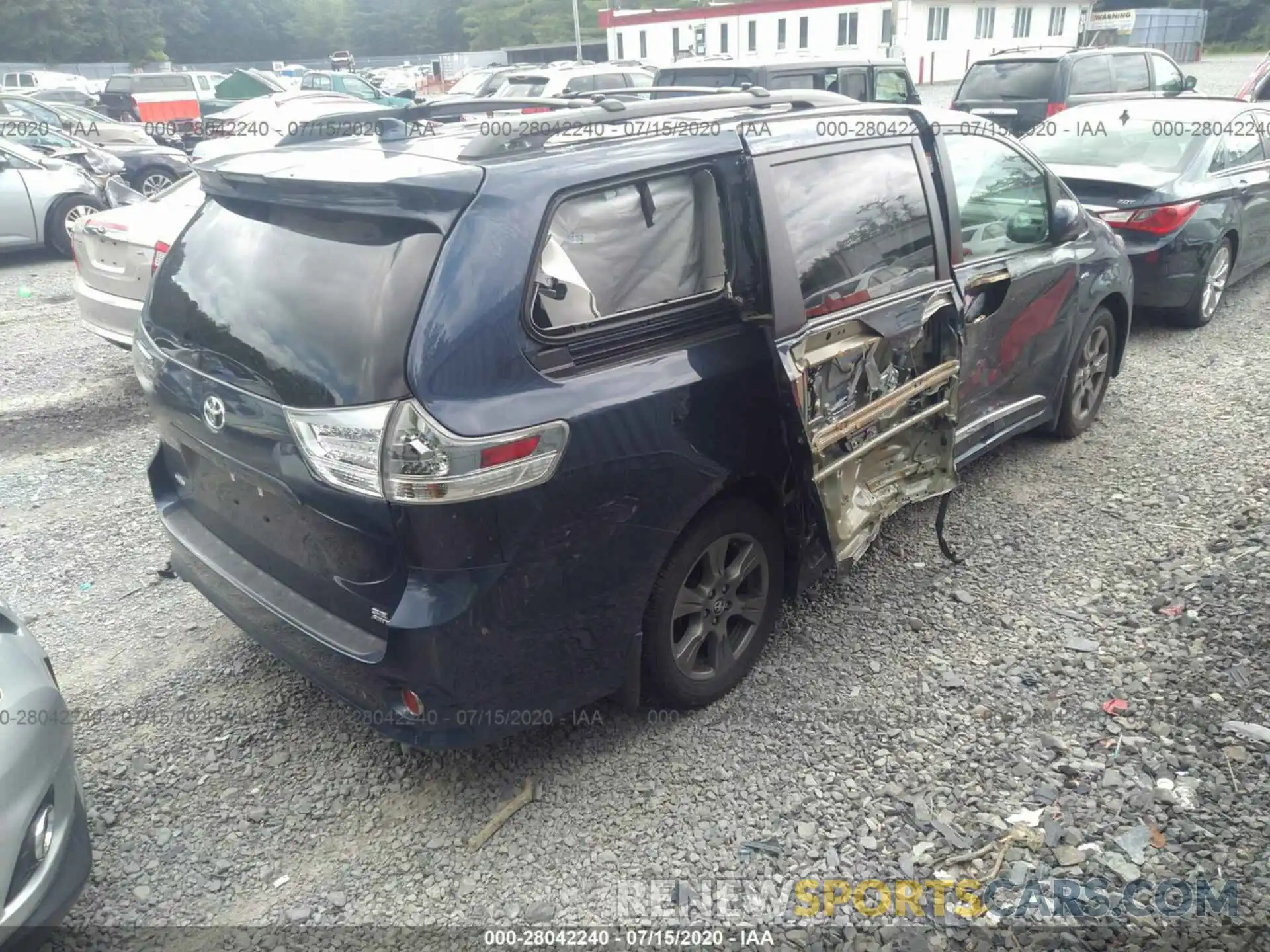 4 Фотография поврежденного автомобиля 5TDEZ3DC9KS223008 TOYOTA SIENNA 2019