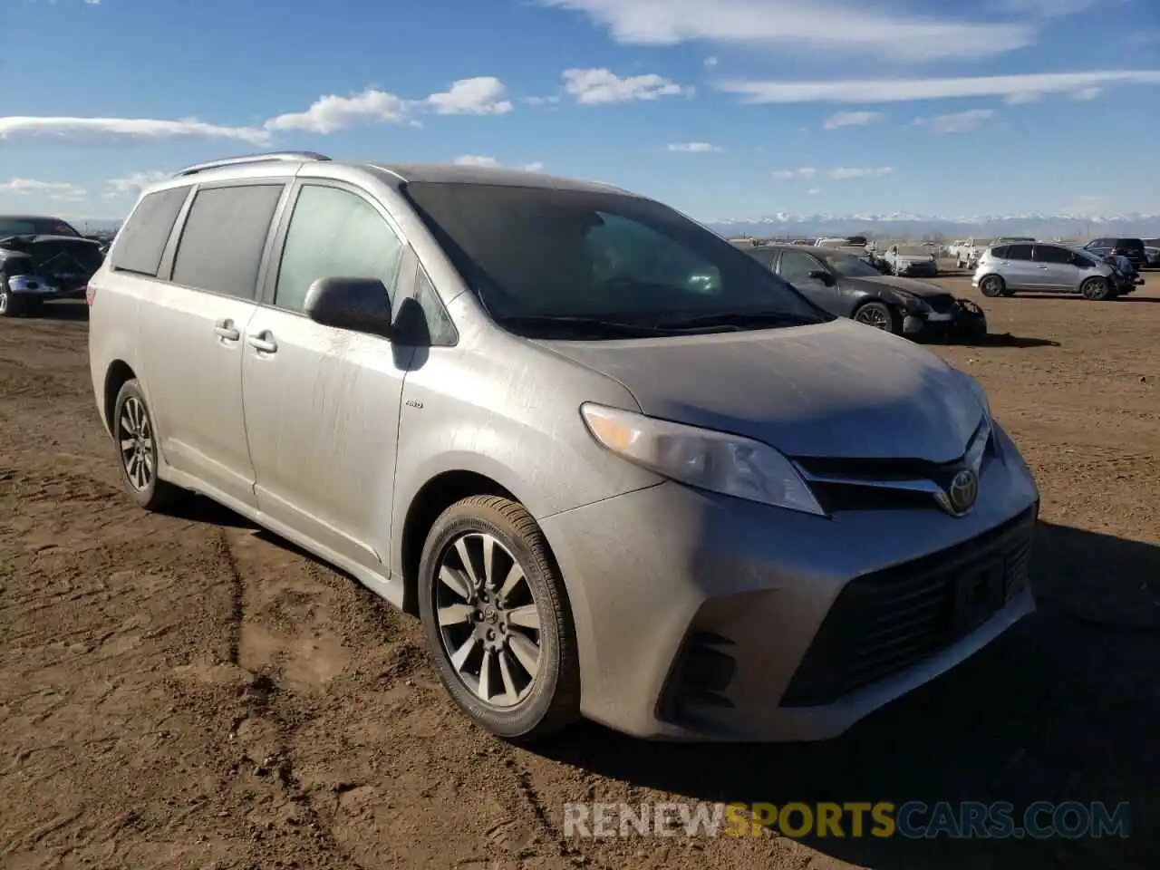 1 Photograph of a damaged car 5TDJZ3DC1KS210297 TOYOTA SIENNA 2019