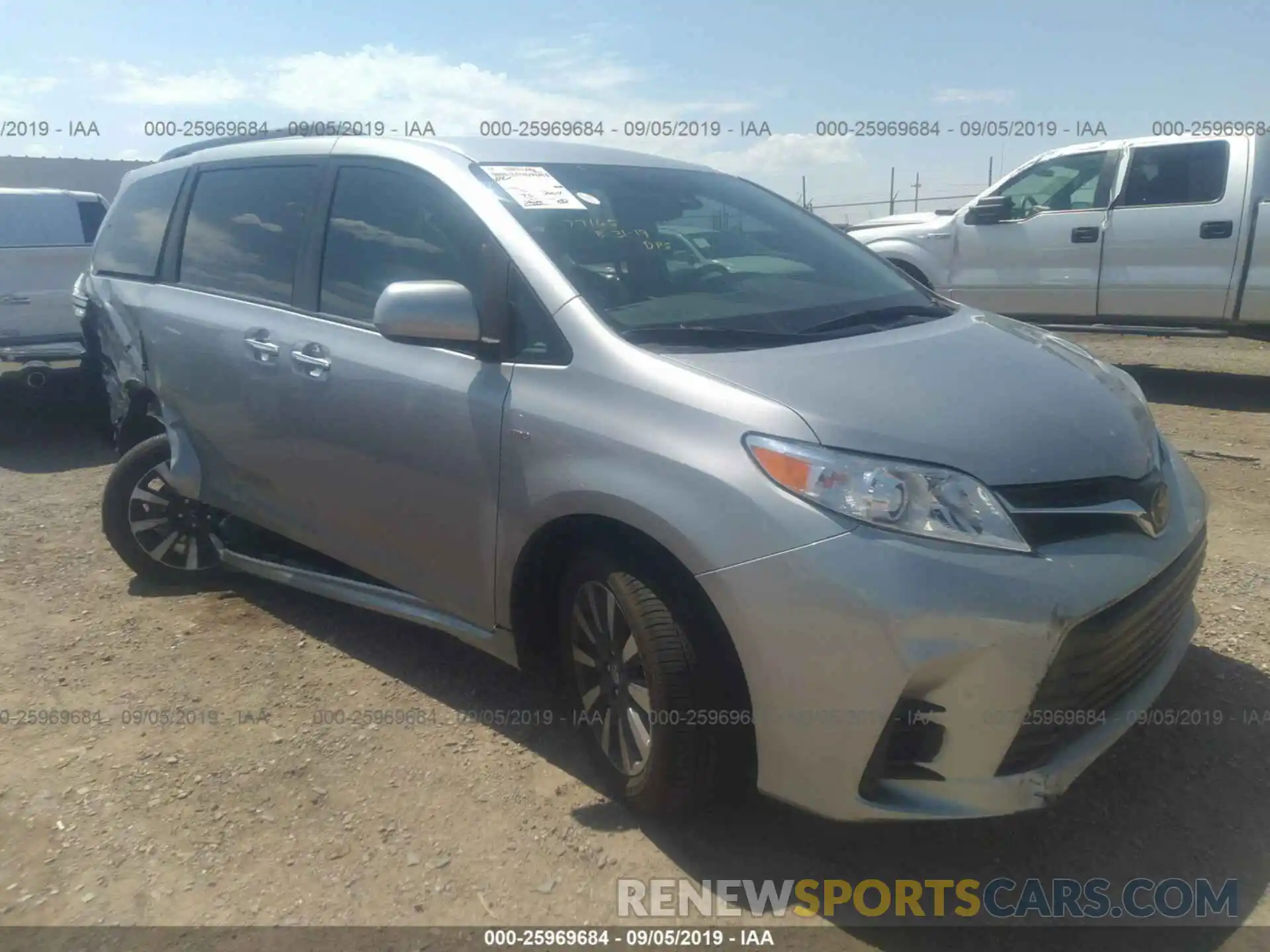 1 Photograph of a damaged car 5TDJZ3DC1KS219730 TOYOTA SIENNA 2019