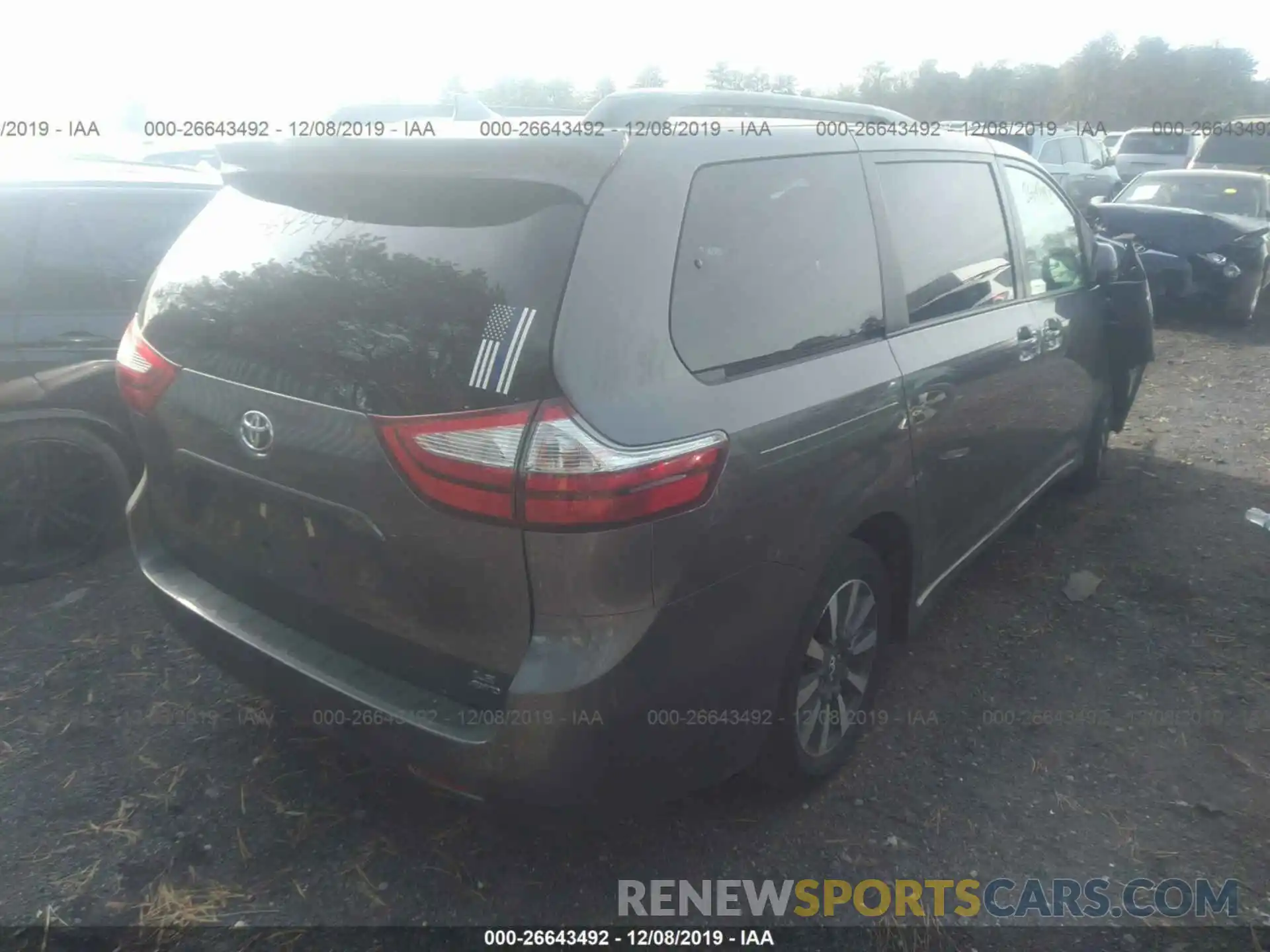 4 Фотография поврежденного автомобиля 5TDJZ3DC1KS220084 TOYOTA SIENNA 2019