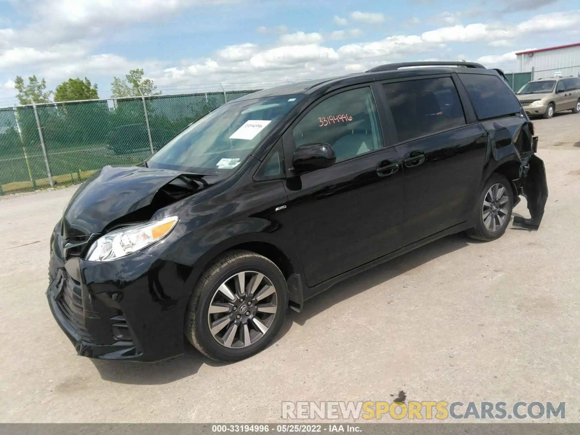 2 Фотография поврежденного автомобиля 5TDJZ3DC2KS214276 TOYOTA SIENNA 2019