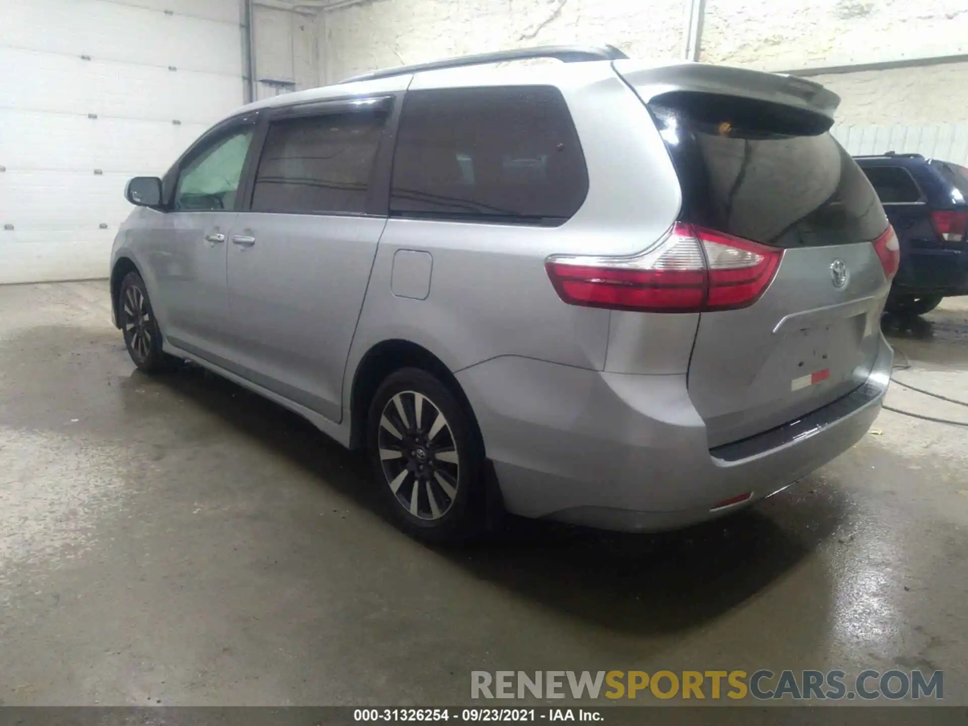 3 Фотография поврежденного автомобиля 5TDJZ3DC2KS225259 TOYOTA SIENNA 2019