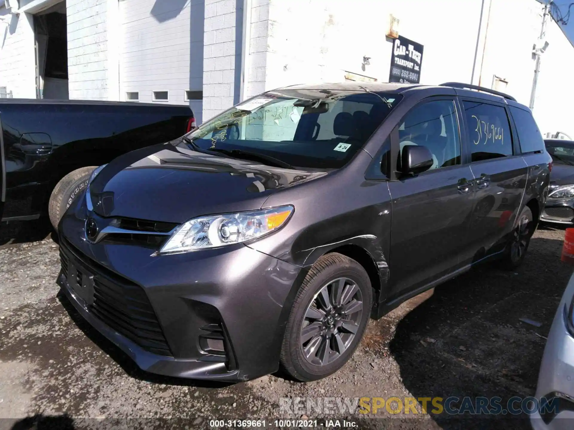 2 Photograph of a damaged car 5TDJZ3DC2KS227433 TOYOTA SIENNA 2019