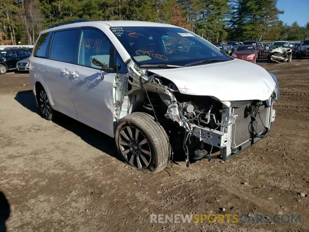 1 Photograph of a damaged car 5TDJZ3DC3KS212357 TOYOTA SIENNA 2019