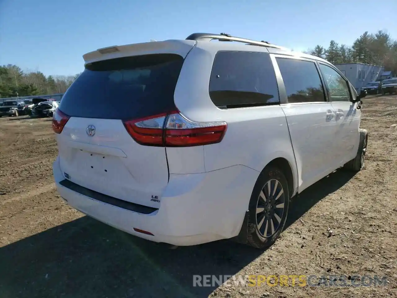 4 Фотография поврежденного автомобиля 5TDJZ3DC3KS212357 TOYOTA SIENNA 2019