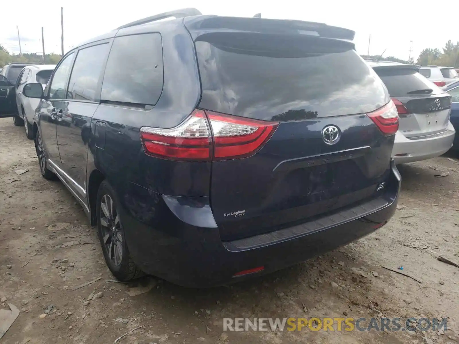 3 Фотография поврежденного автомобиля 5TDJZ3DC4KS221763 TOYOTA SIENNA 2019