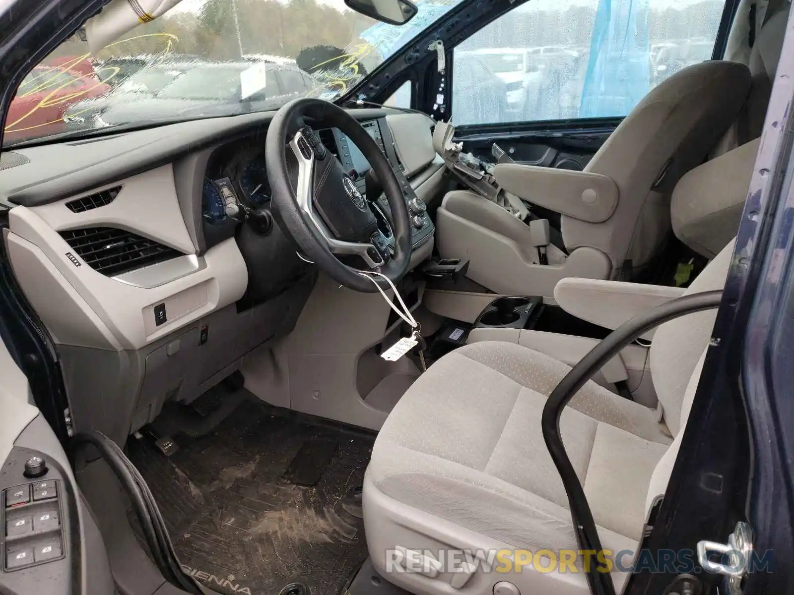 5 Фотография поврежденного автомобиля 5TDJZ3DC4KS221763 TOYOTA SIENNA 2019