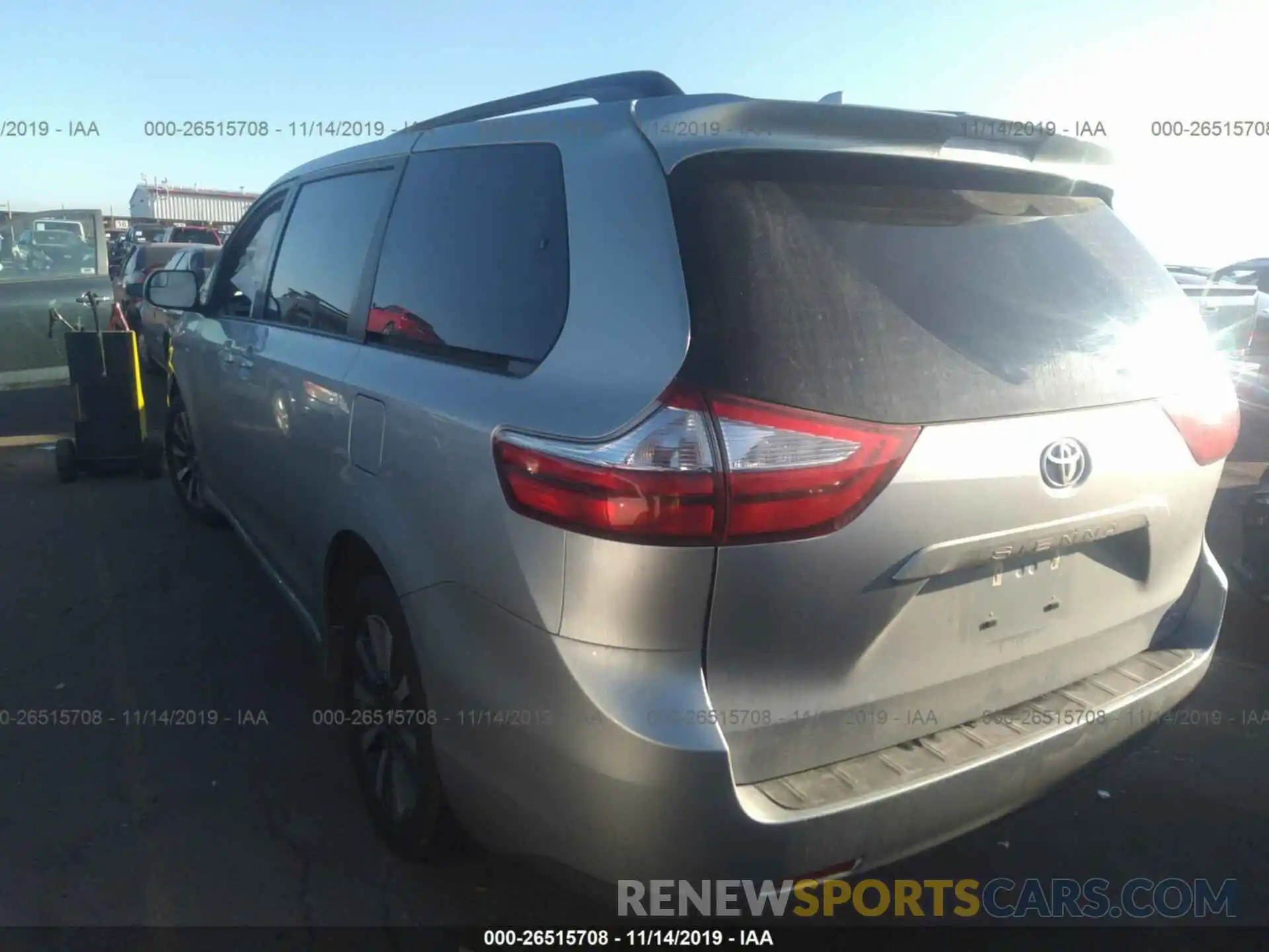 3 Фотография поврежденного автомобиля 5TDJZ3DC4KS222380 TOYOTA SIENNA 2019