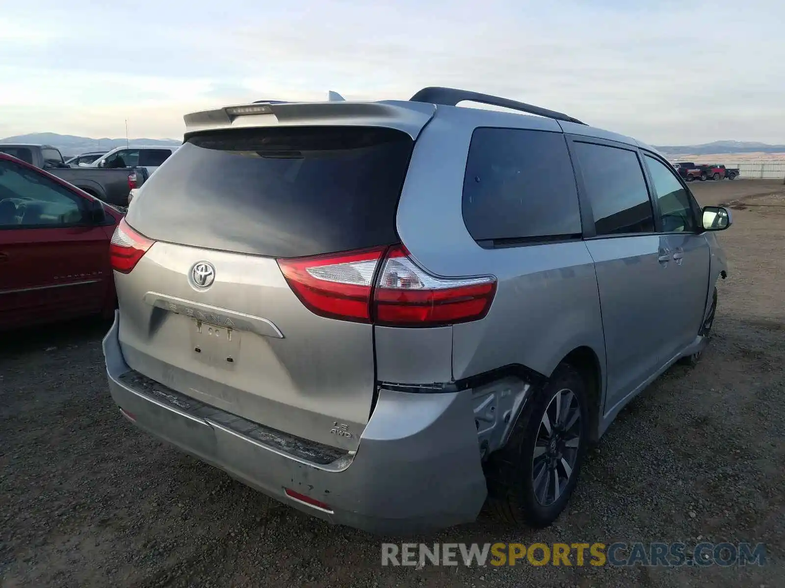 4 Фотография поврежденного автомобиля 5TDJZ3DC4KS227725 TOYOTA SIENNA 2019