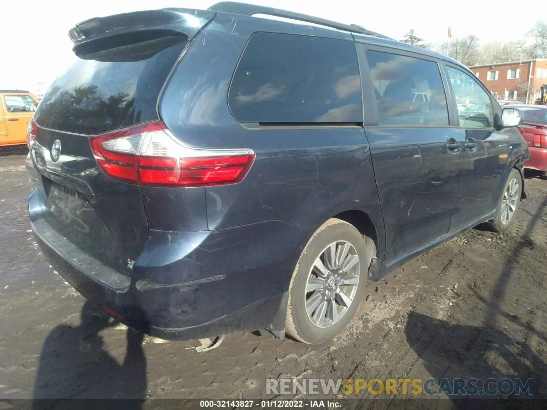 4 Фотография поврежденного автомобиля 5TDJZ3DC5KS219889 TOYOTA SIENNA 2019