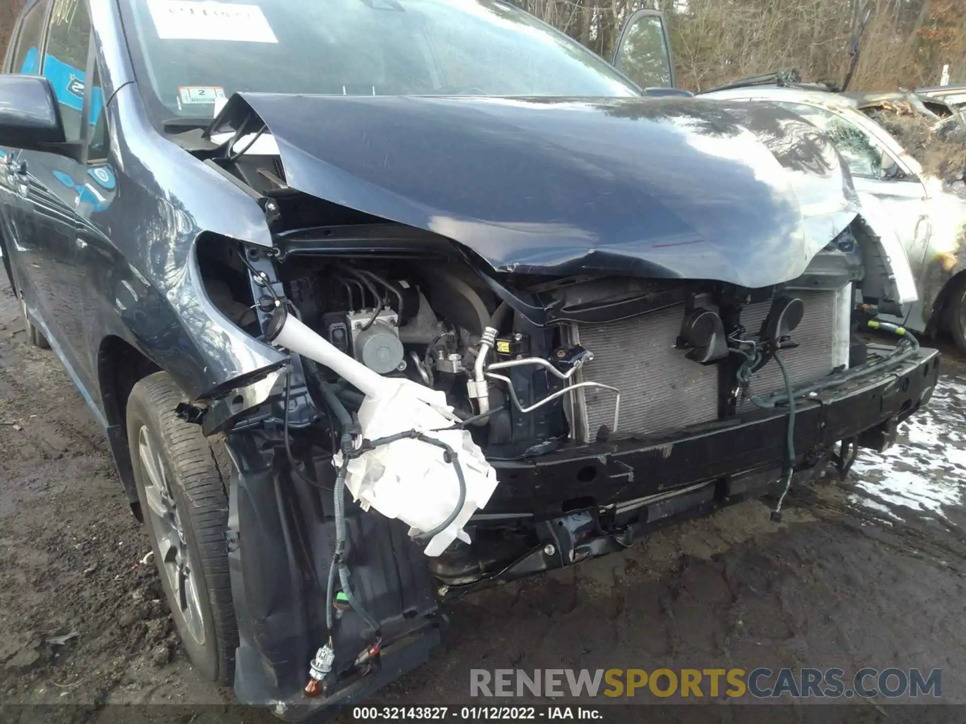 6 Photograph of a damaged car 5TDJZ3DC5KS219889 TOYOTA SIENNA 2019