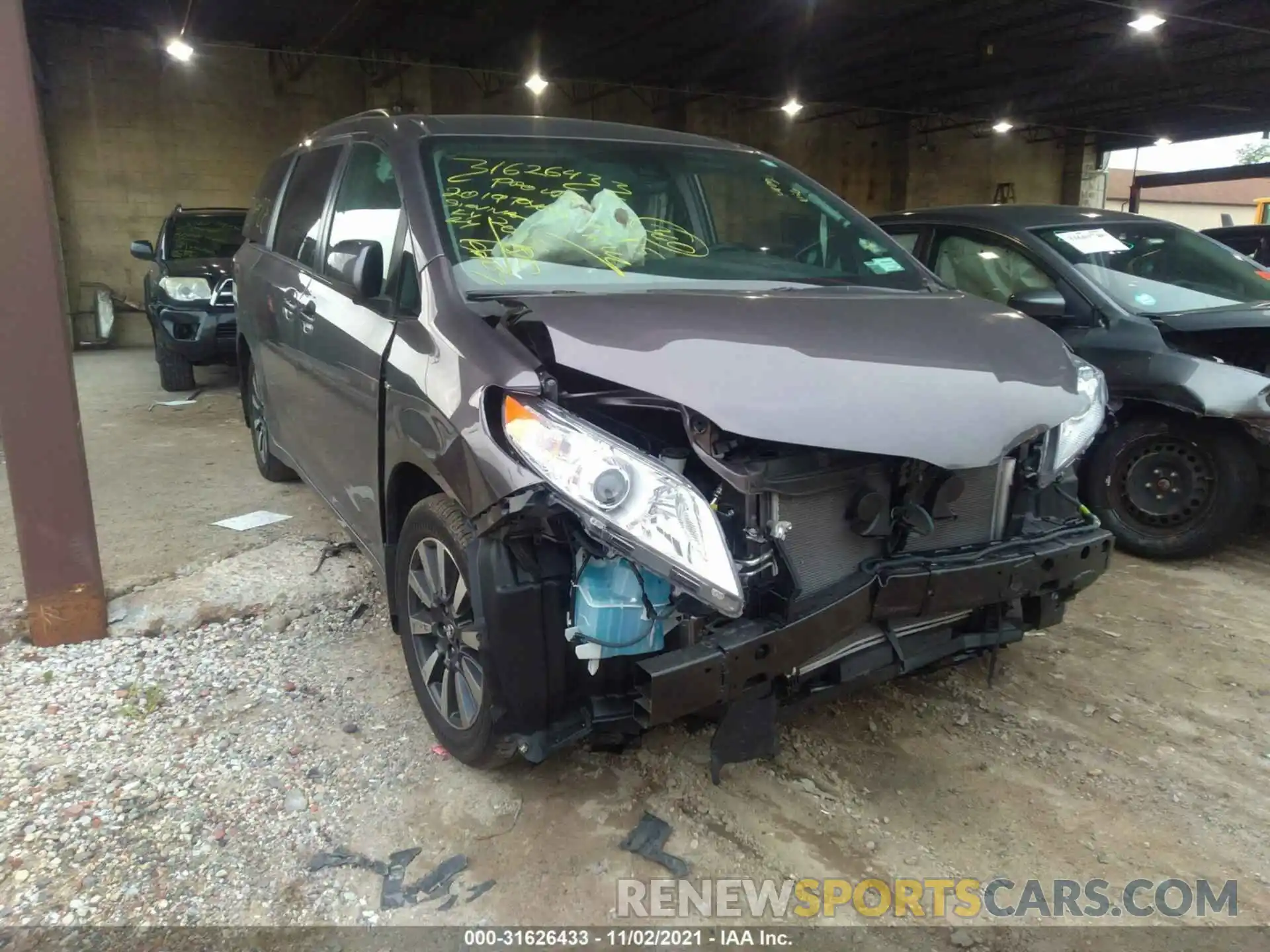 1 Photograph of a damaged car 5TDJZ3DC5KS223702 TOYOTA SIENNA 2019