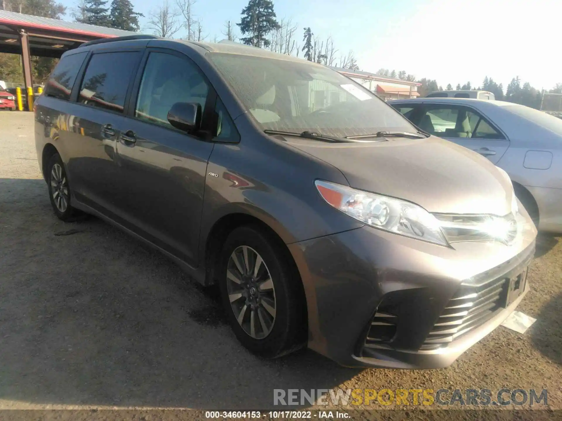 1 Photograph of a damaged car 5TDJZ3DC5KS225546 TOYOTA SIENNA 2019