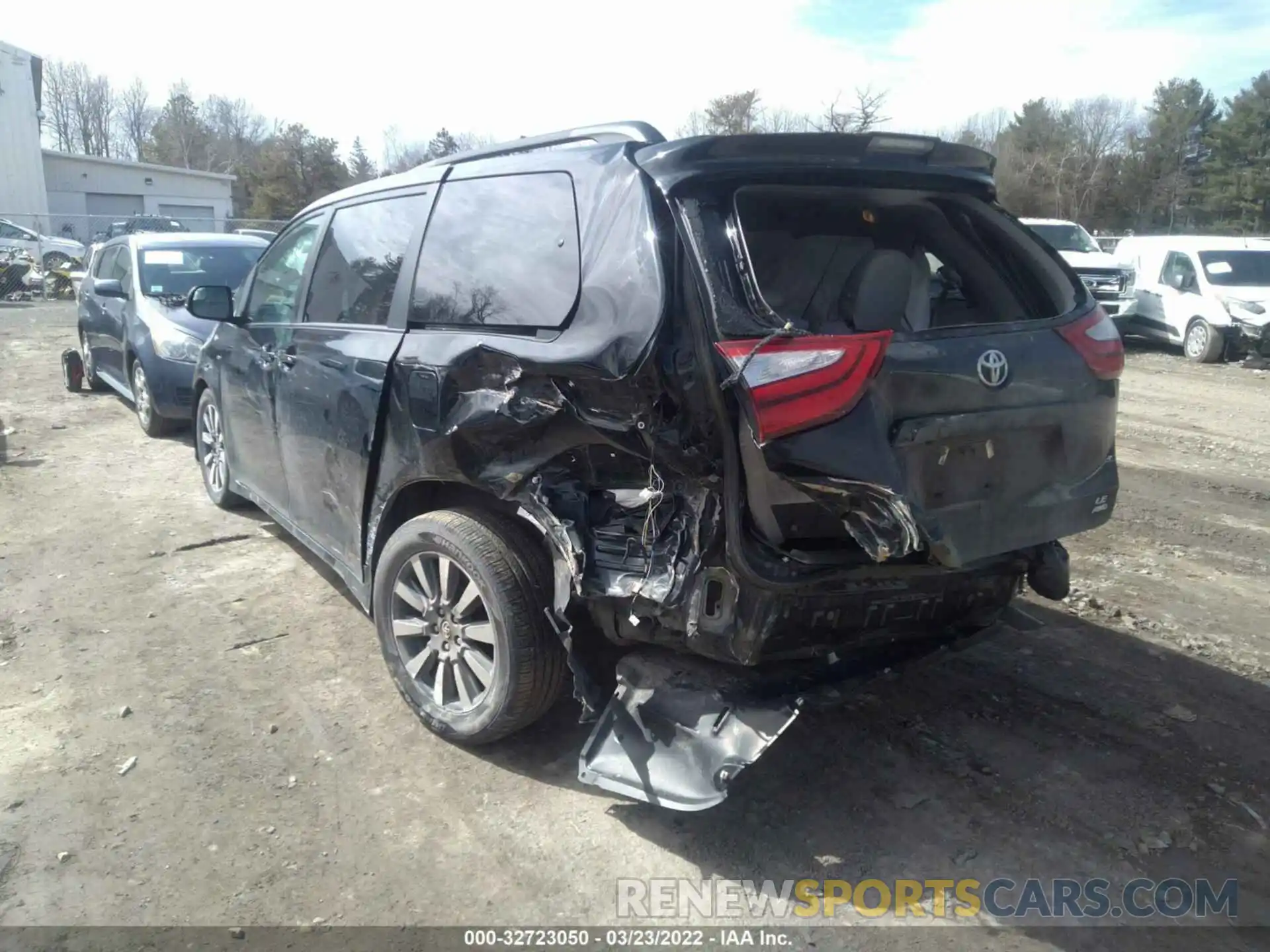 3 Фотография поврежденного автомобиля 5TDJZ3DC7KS222535 TOYOTA SIENNA 2019