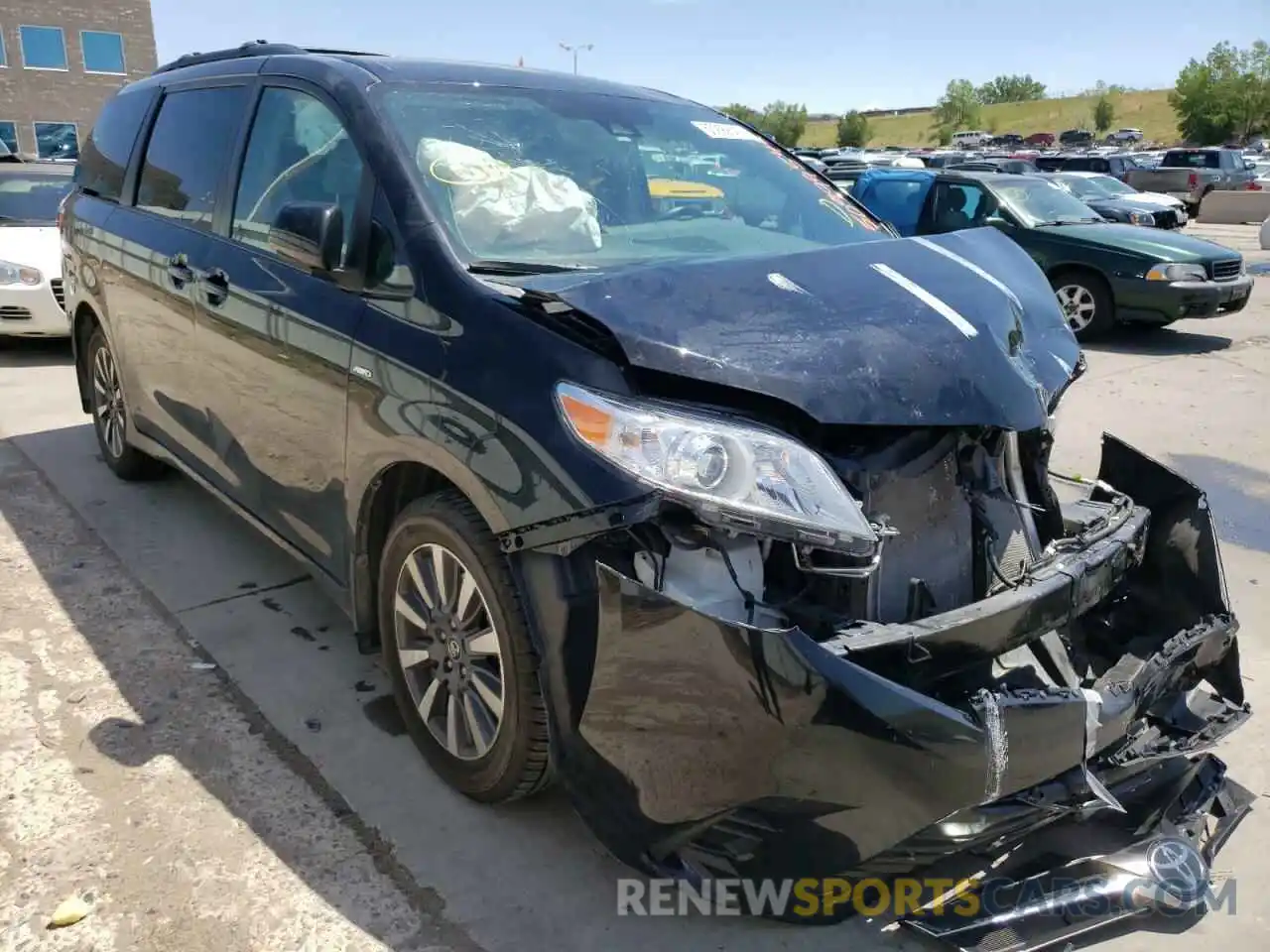 1 Photograph of a damaged car 5TDJZ3DC7KS226133 TOYOTA SIENNA 2019