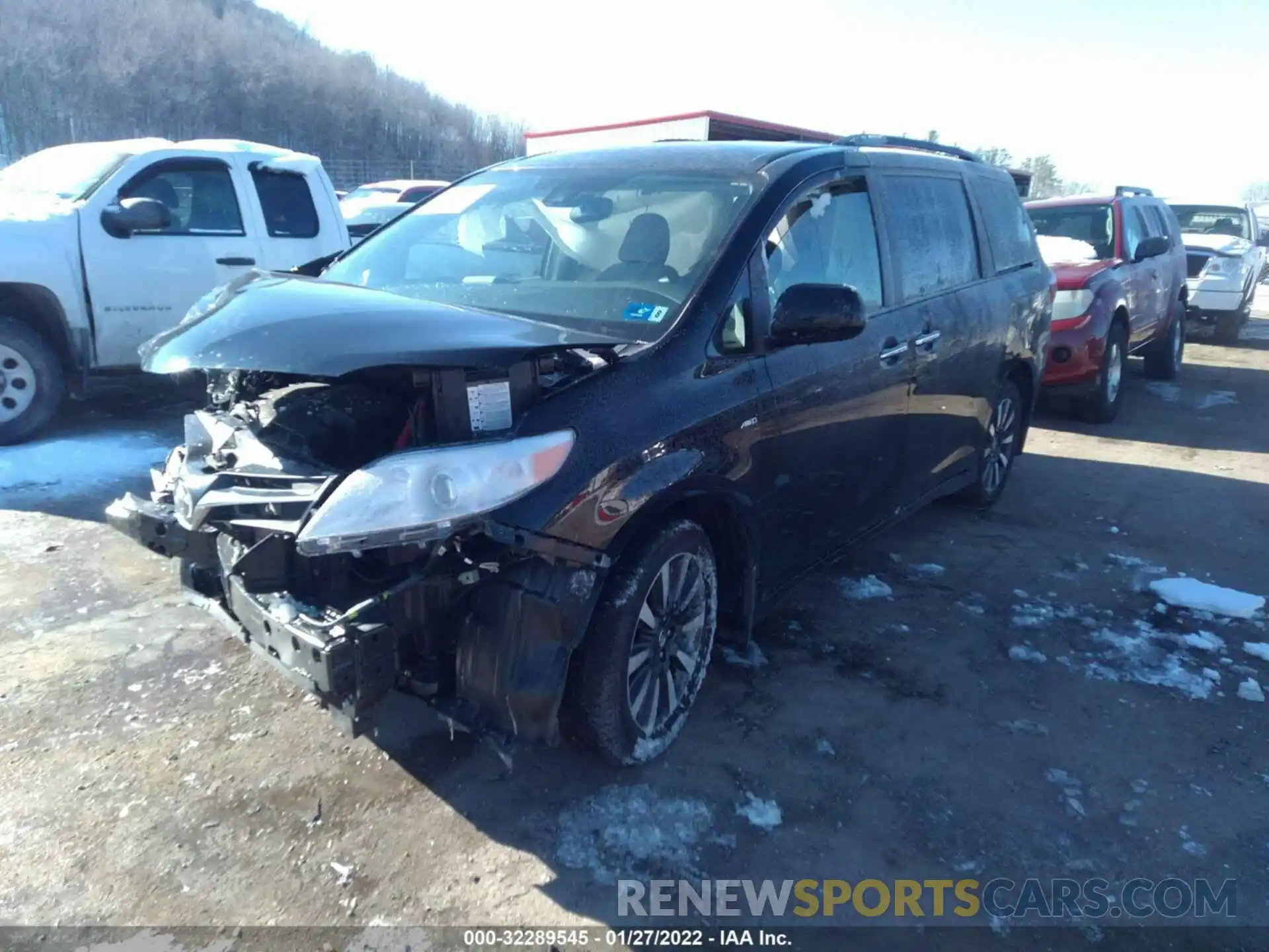 2 Фотография поврежденного автомобиля 5TDJZ3DC8KS225542 TOYOTA SIENNA 2019