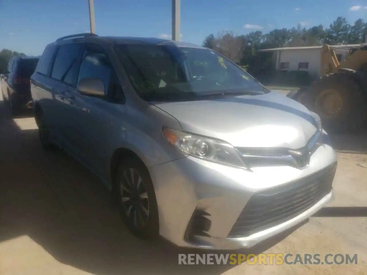 1 Photograph of a damaged car 5TDJZ3DC9KS214016 TOYOTA SIENNA 2019