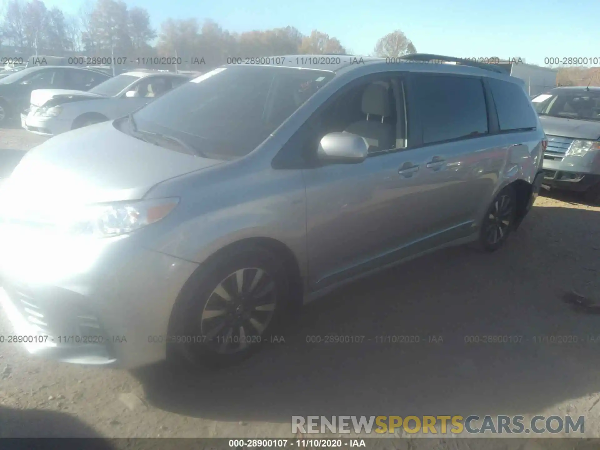 2 Фотография поврежденного автомобиля 5TDJZ3DC9KS215795 TOYOTA SIENNA 2019